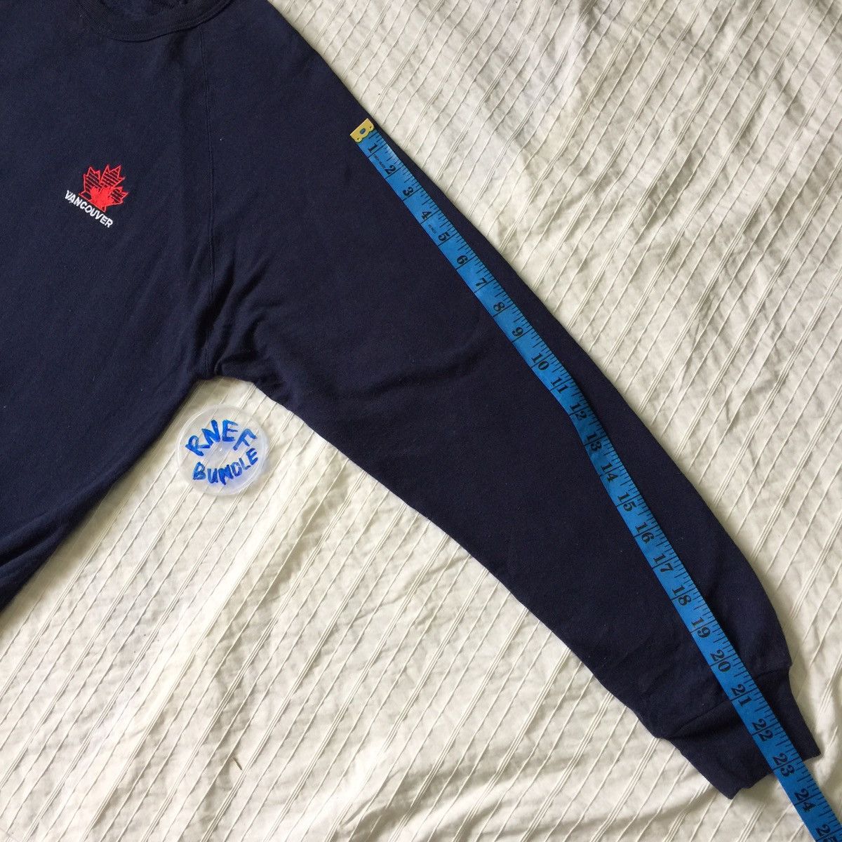 Vintage Vancouver small embroidered sweatshirt made in Canada Size US L / EU 52-54 / 3 - 15 Thumbnail