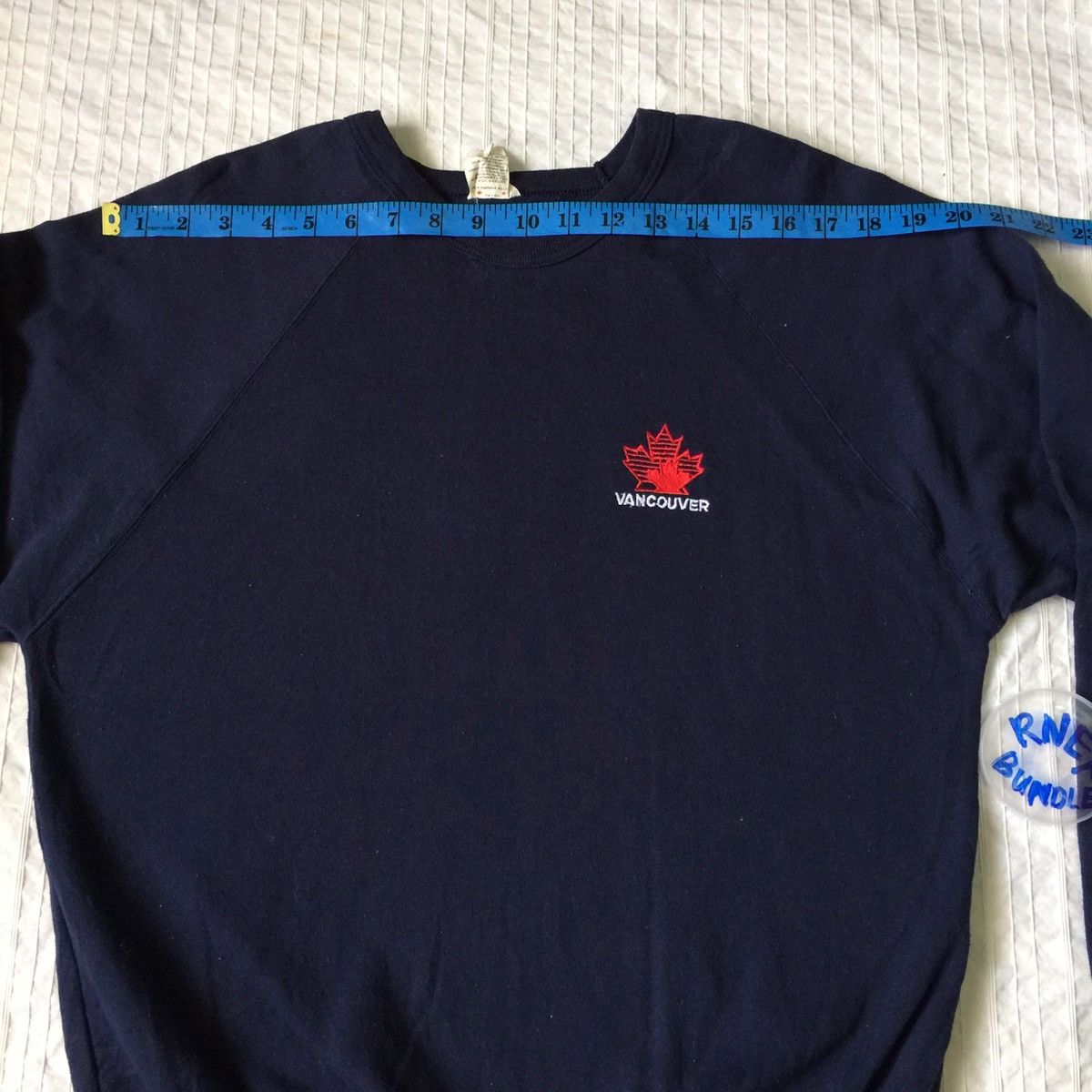 Vintage Vancouver small embroidered sweatshirt made in Canada Size US L / EU 52-54 / 3 - 12 Thumbnail