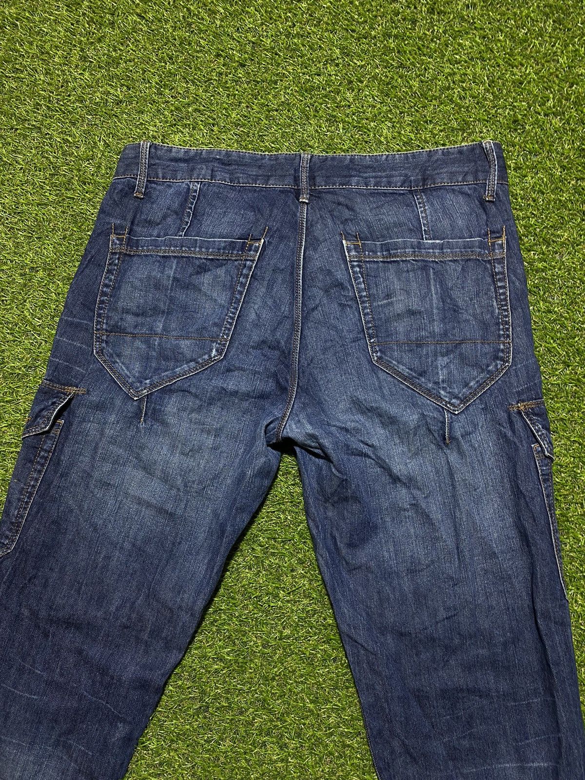 Japanese Brand Vintage Y2k Cargo jeans denim streetwear Japanese size 34 Size US 34 / EU 50 - 4 Thumbnail