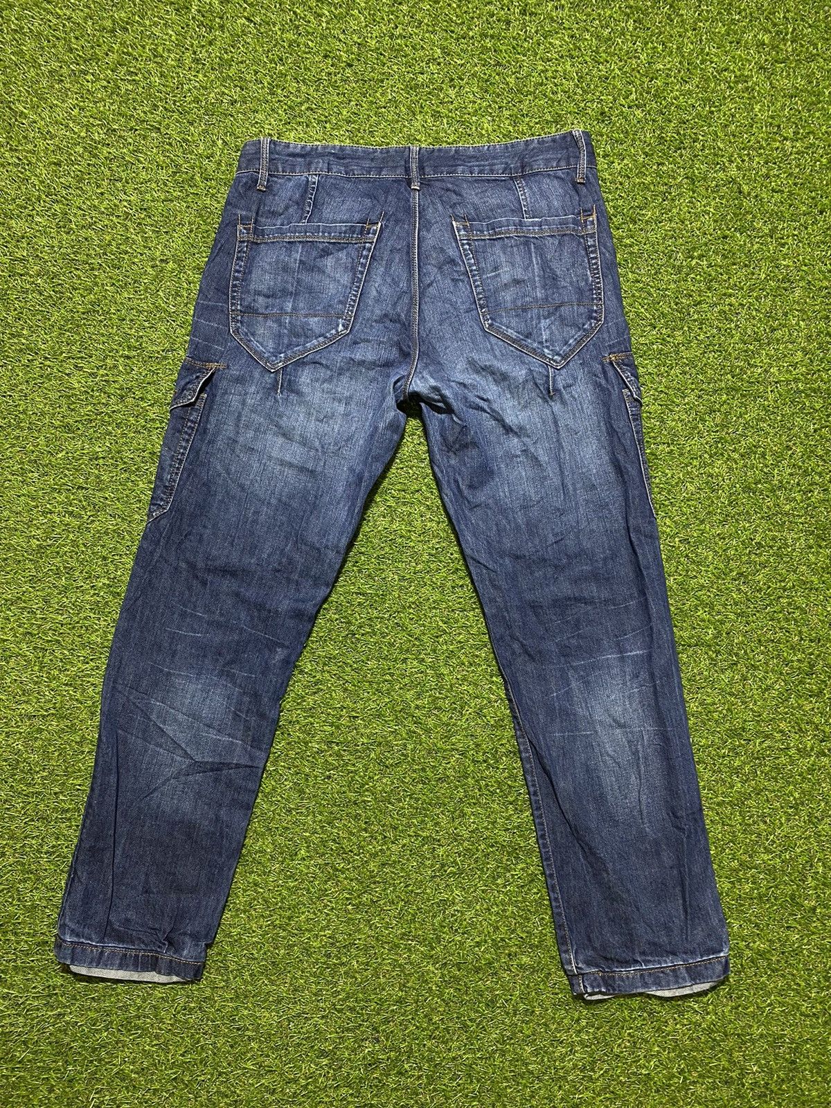 Japanese Brand Vintage Y2k Cargo jeans denim streetwear Japanese size 34 Size US 34 / EU 50 - 3 Thumbnail