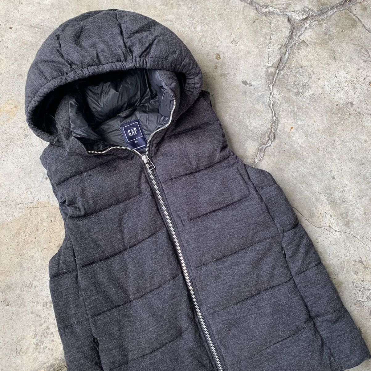 Gap Gap black hoodie vest Size US XS / EU 42 / 0 - 12 Preview
