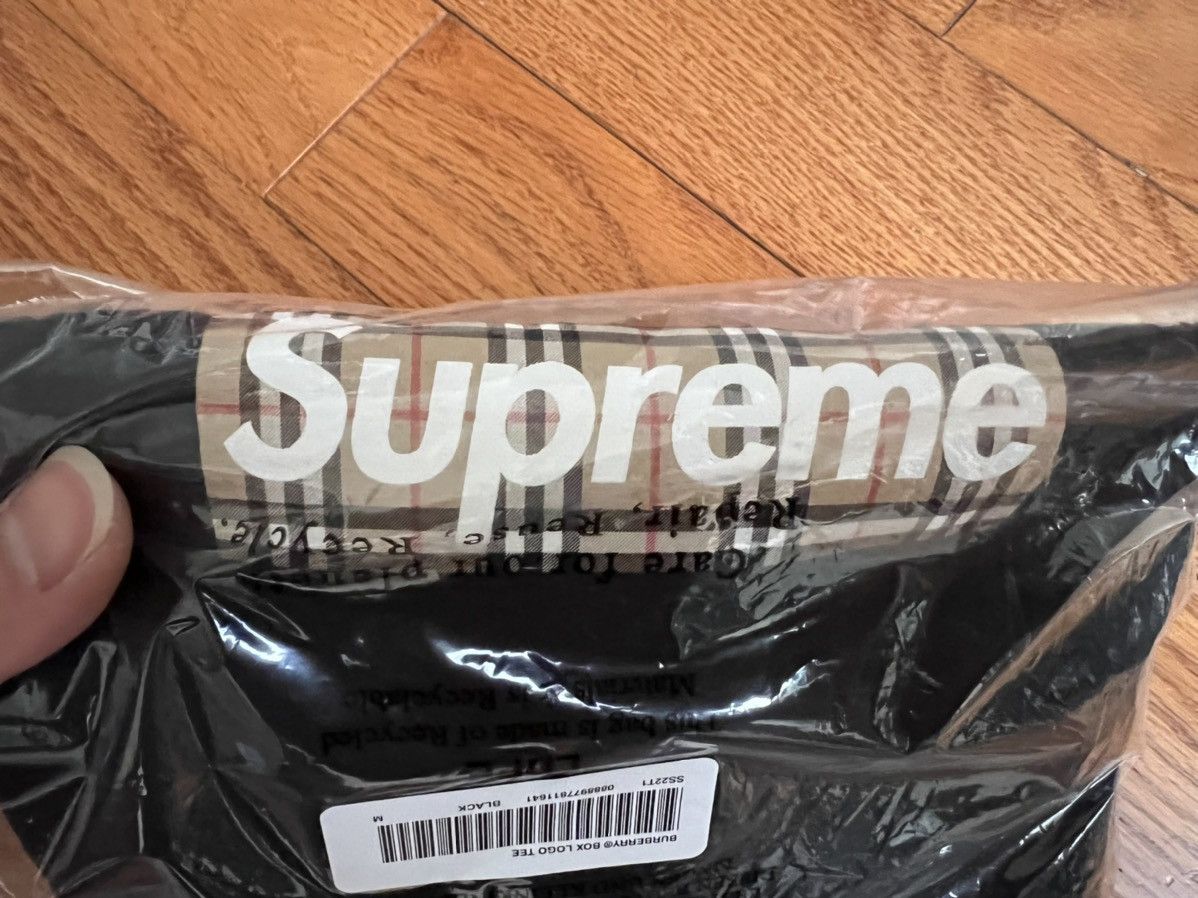 Burberry × Supreme Supreme Burberry Box Logo Tee Black Size Medium M NEW Size US M / EU 48-50 / 2 - 3 Thumbnail