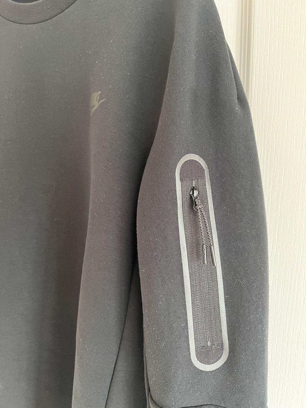 Nike NIKE Black Tech Fleece Sweatshirt medium Size US M / EU 48-50 / 2 - 5 Thumbnail