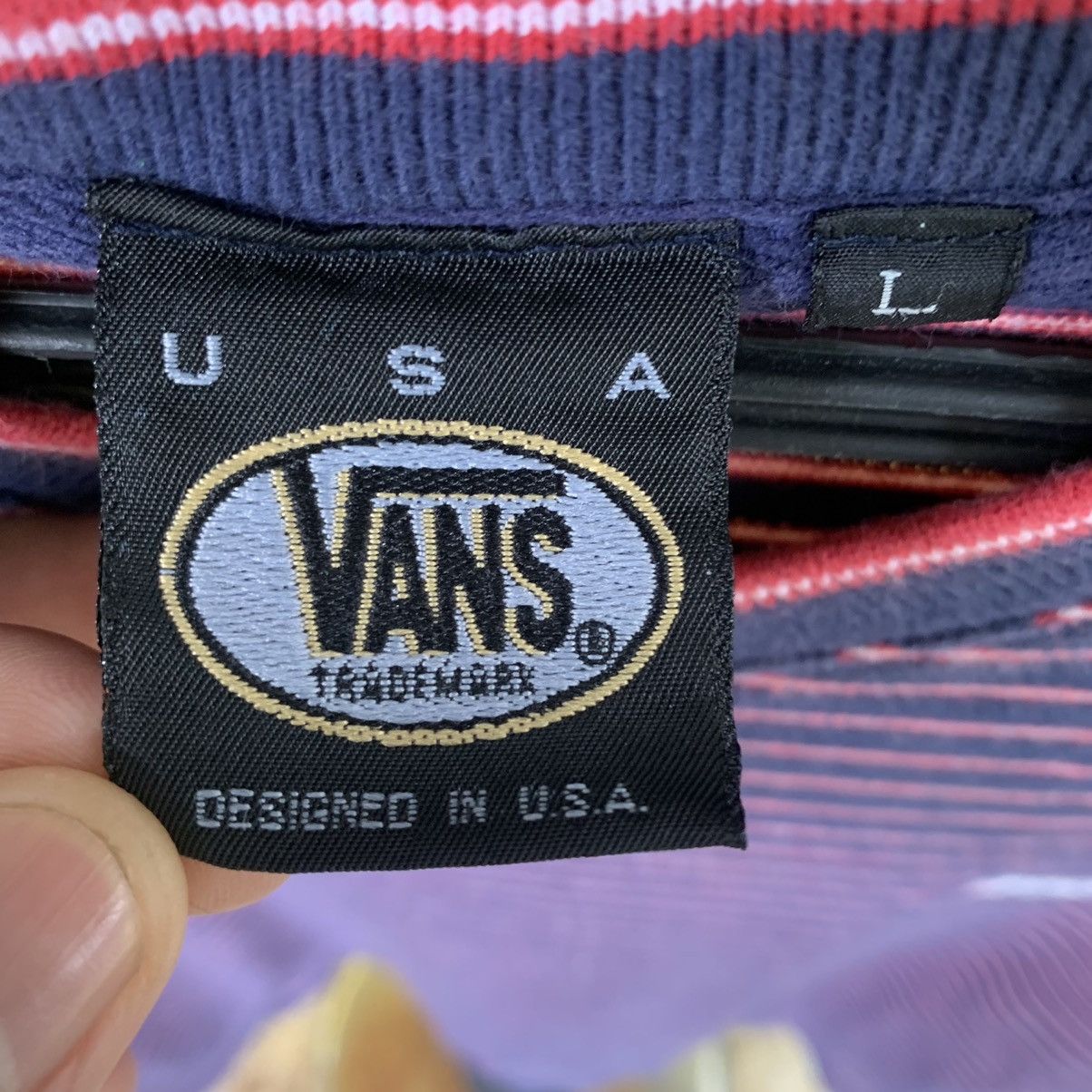 Vans Vans vintage 90s collar v tshirt tee Size US L / EU 52-54 / 3 - 7 Thumbnail