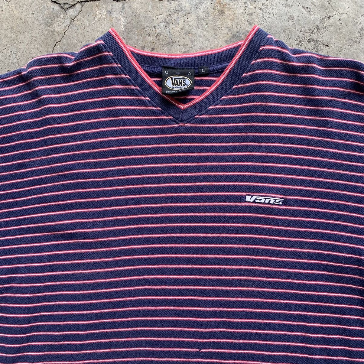 Vans Vans vintage 90s collar v tshirt tee Size US L / EU 52-54 / 3 - 9 Thumbnail