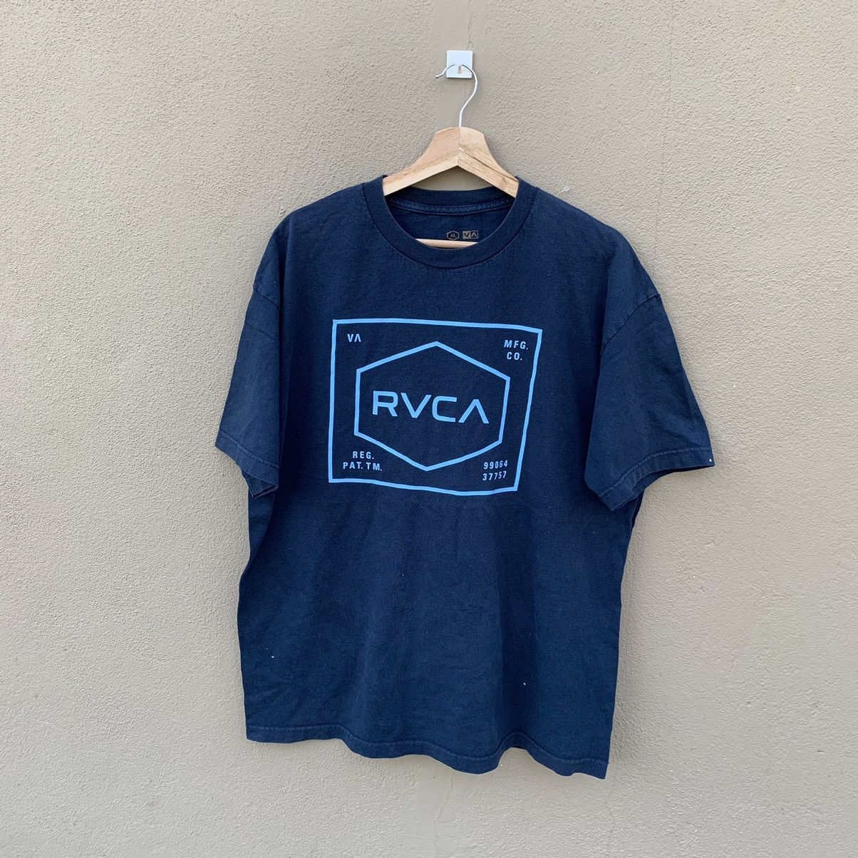 RVCA Vintage Y2K RVCA Skate tee Size US XL / EU 56 / 4 - 1 Thumbnail