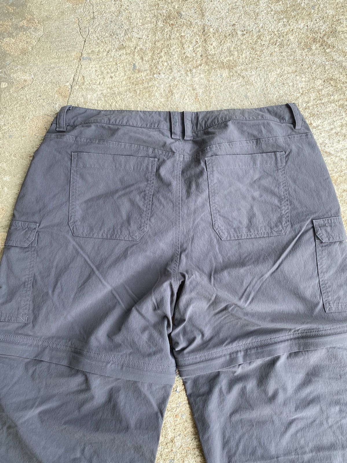 The North Face × Vintage Vintage Y2K The North Face Cargo Gorp Zip Off Pants Size 30" / US 8 / IT 44 - 7 Thumbnail