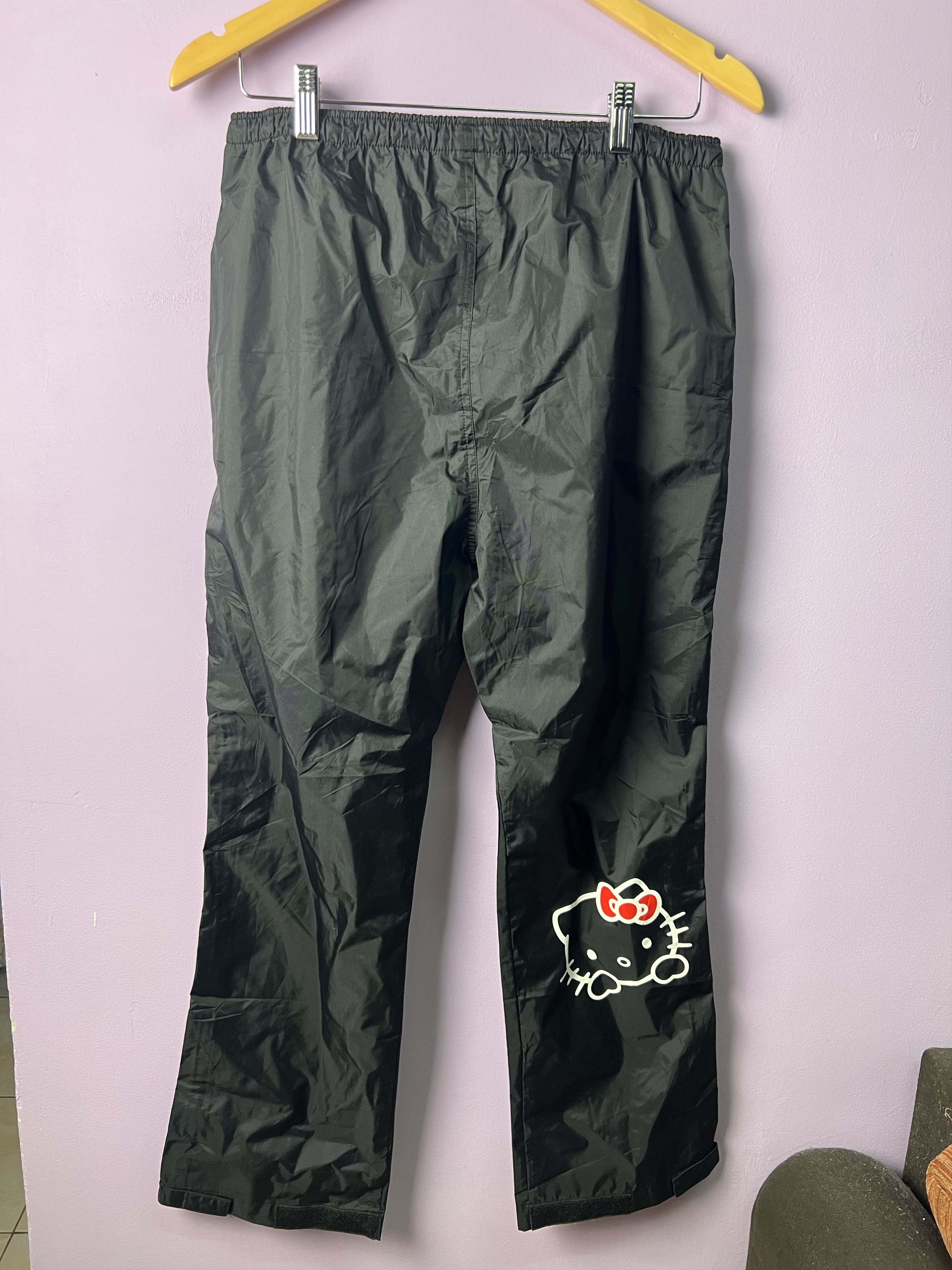 Cartoon Network 🔥Rare Hello Kitty Track Sweat Pants Size US 33 - 2 Thumbnail