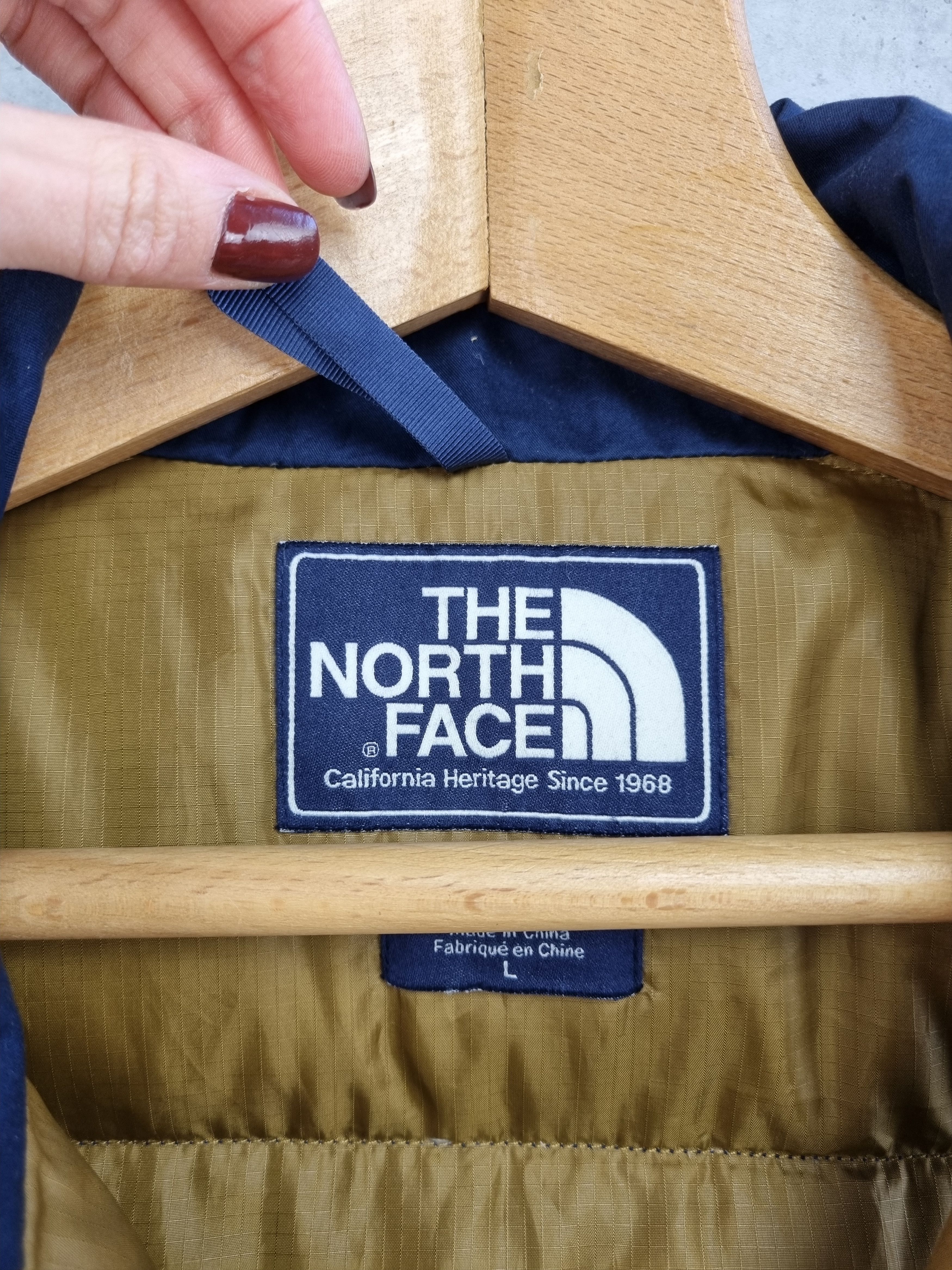 The North Face Rare The North Face Puffer Vest Size US L / EU 52-54 / 3 - 8 Thumbnail