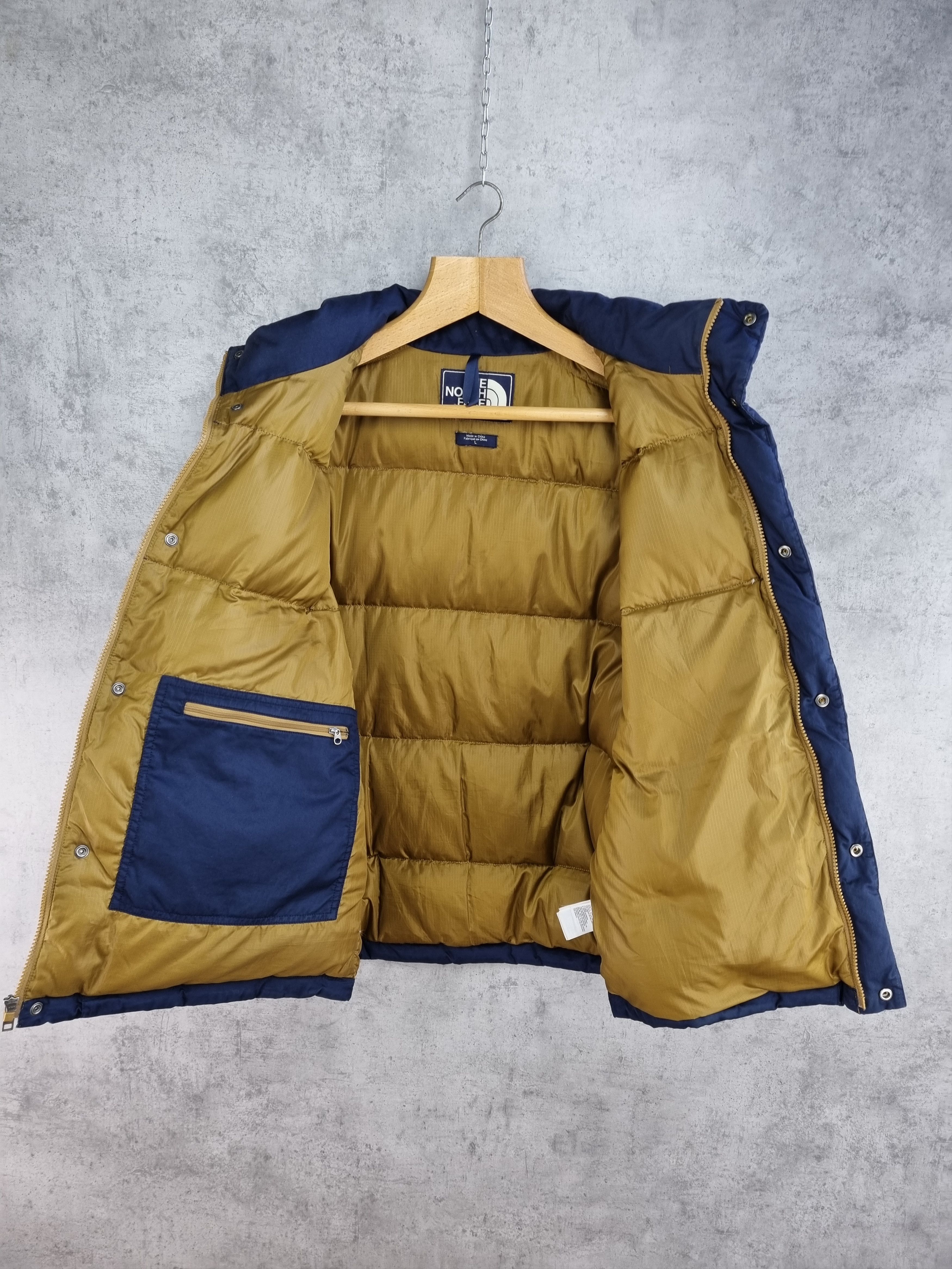 The North Face Rare The North Face Puffer Vest Size US L / EU 52-54 / 3 - 3 Thumbnail