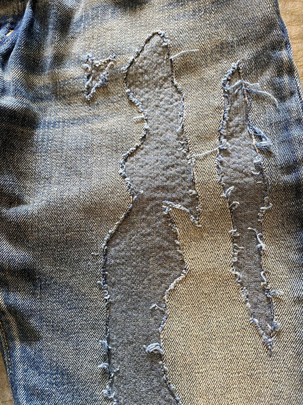Swagger Repaired distressed wash denim Size US 33 - 6 Thumbnail