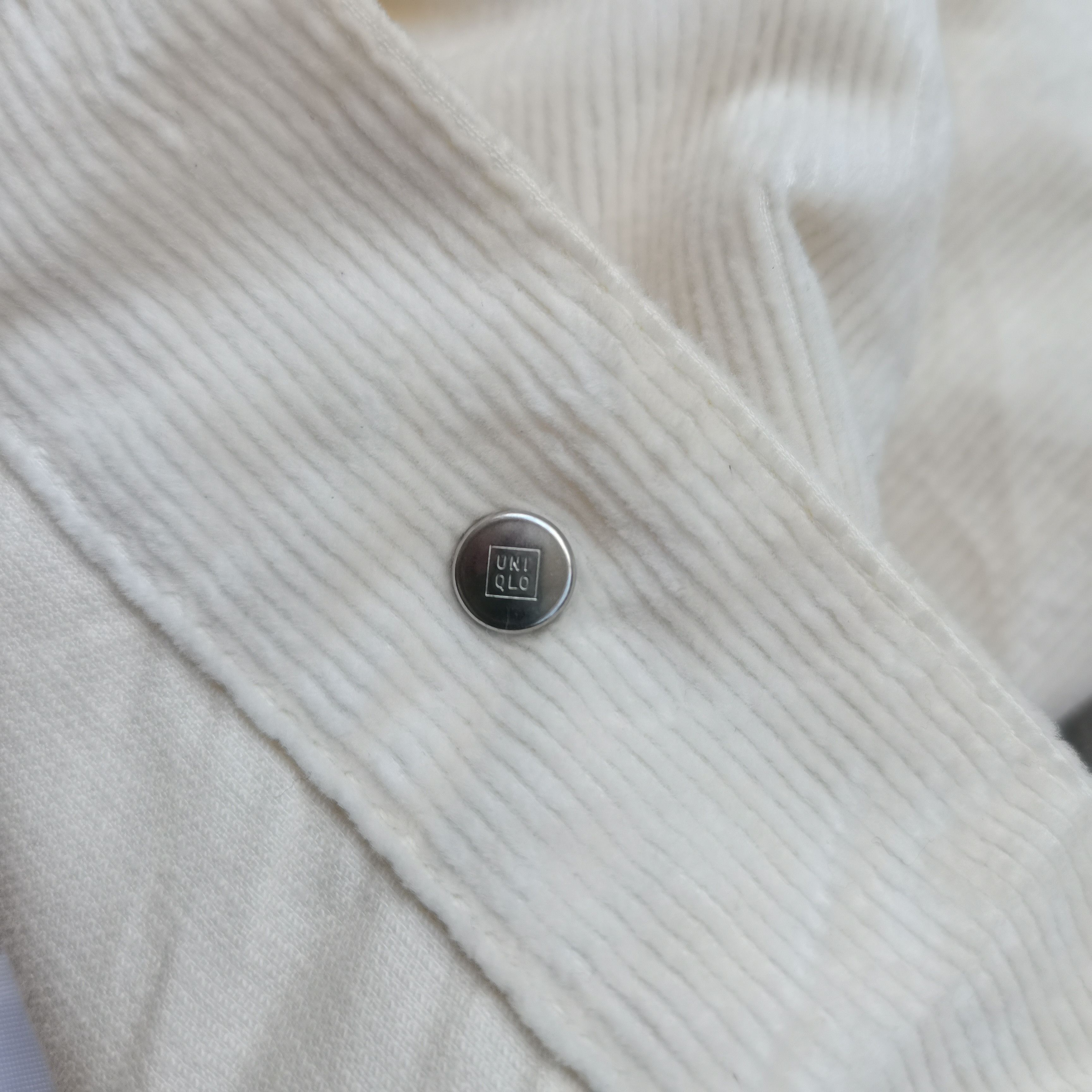 Japanese Brand Uniqlo Cropped Button Up Corduroy Jacket Size US L / EU 52-54 / 3 - 10 Thumbnail