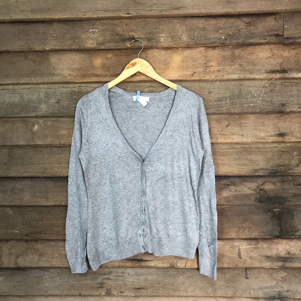 Forever 21 Forever 21 japan Grey thin knitwear Cardigan #7231 Size S / US 4 / IT 40 - 1 Thumbnail