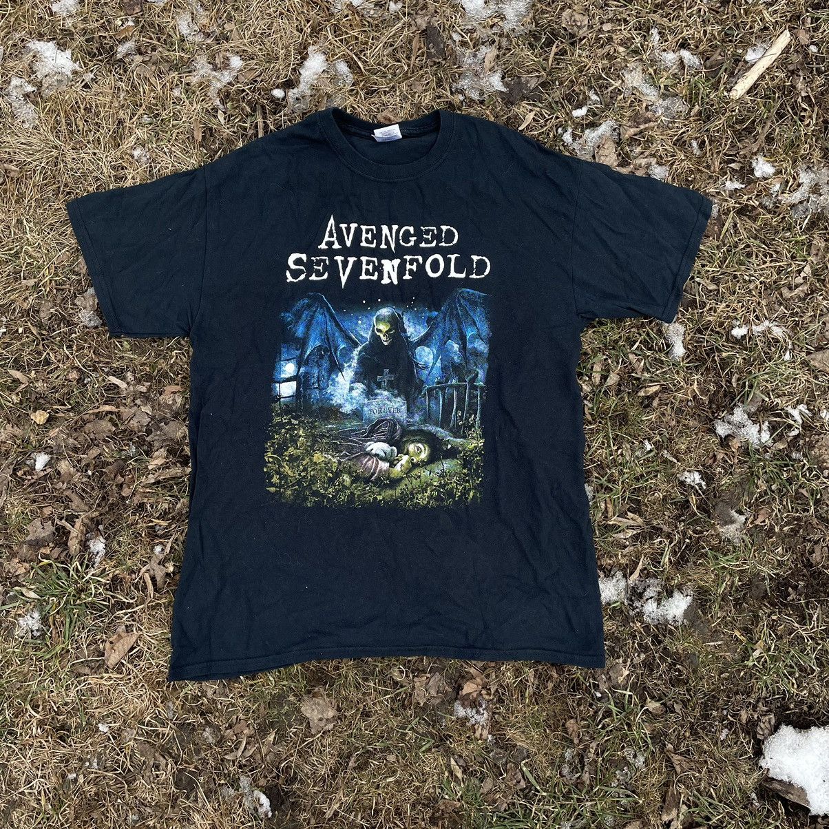 Vintage Vintage 90s Avenged Sevenfold Sun Faded Band Tee Grunge L Size US L / EU 52-54 / 3 - 1 Thumbnail