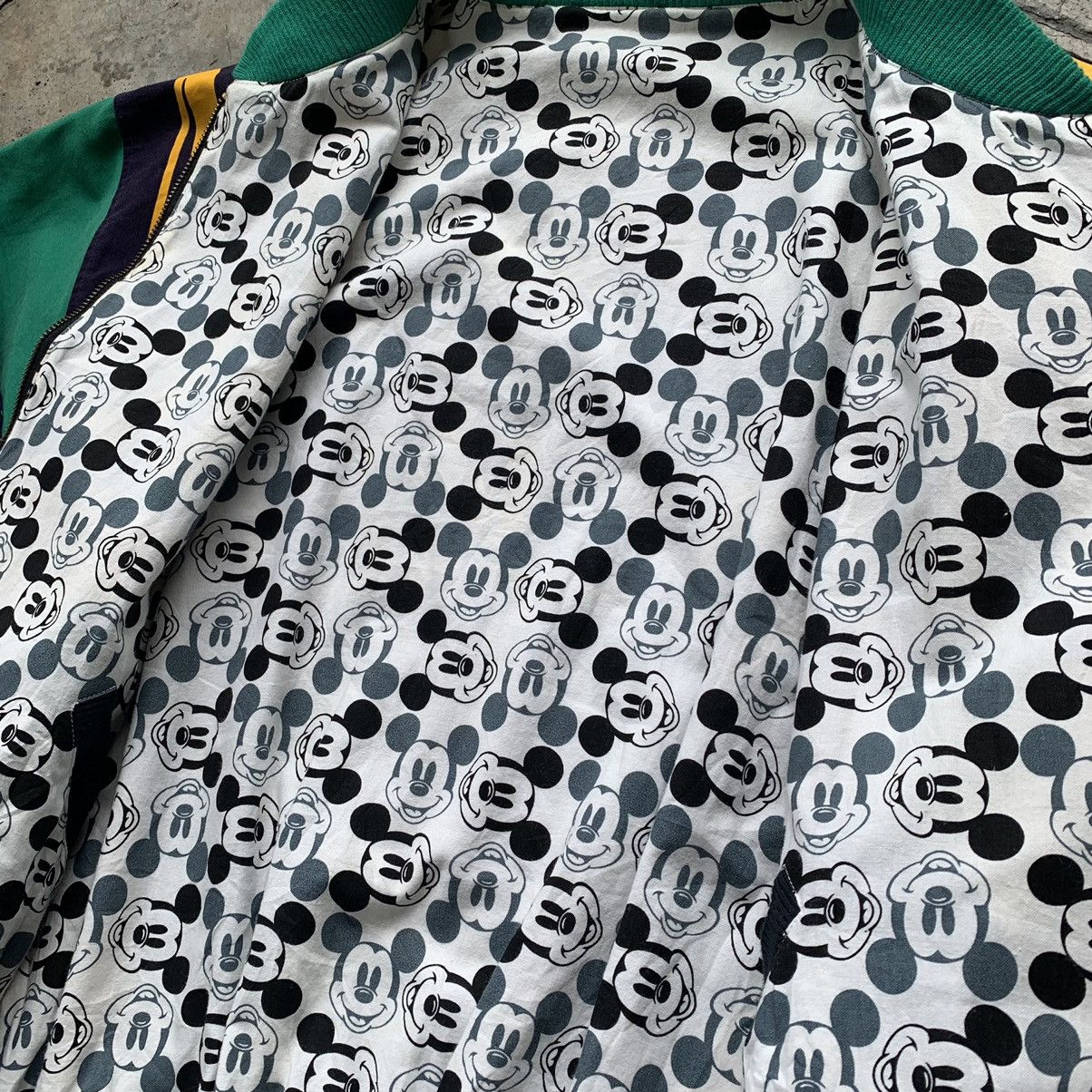 Disney Mickey Mouse vintage reversible bomber style ovp jacket Size US M / EU 48-50 / 2 - 13 Thumbnail