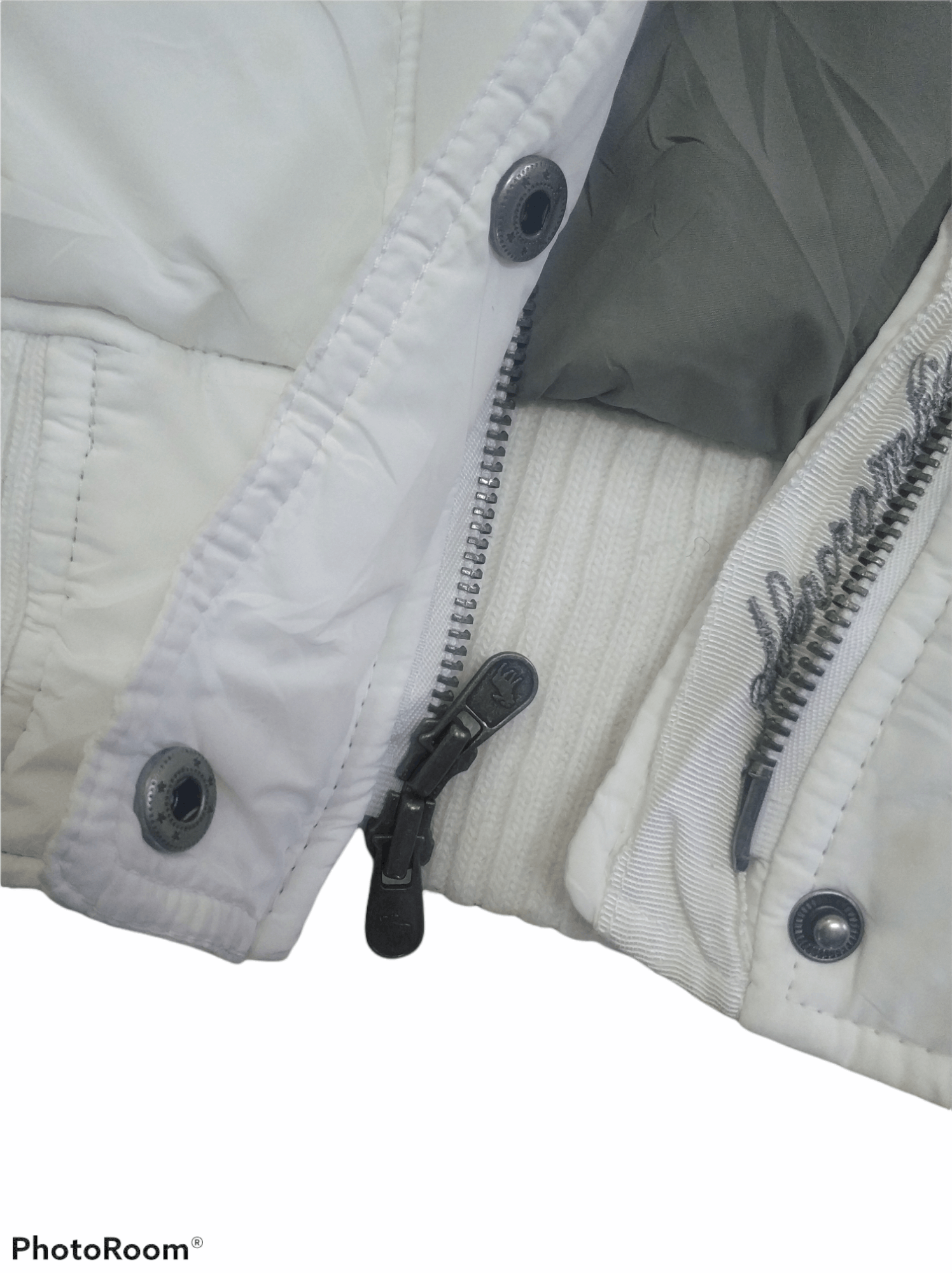 Abercrombie & Fitch 🔥Abercrombie Vest Fishtail Puffer Jacket Size S / US 4 / IT 40 - 3 Thumbnail