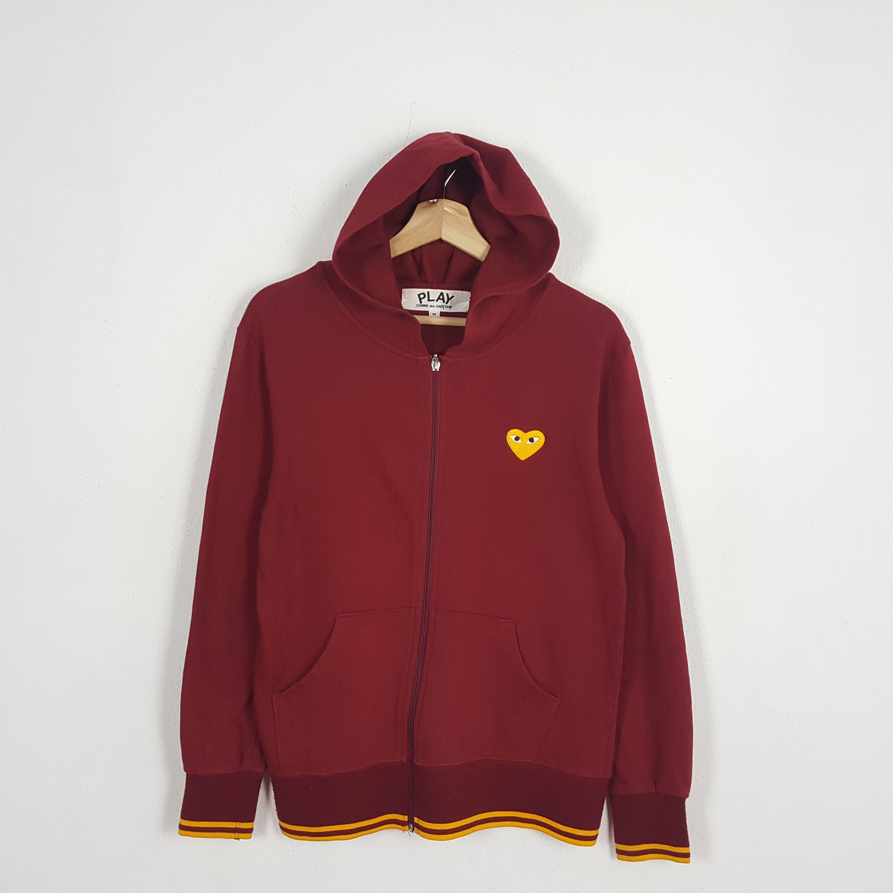 Vintage COMME des GARCONS PLAY Small Logo Hoodies