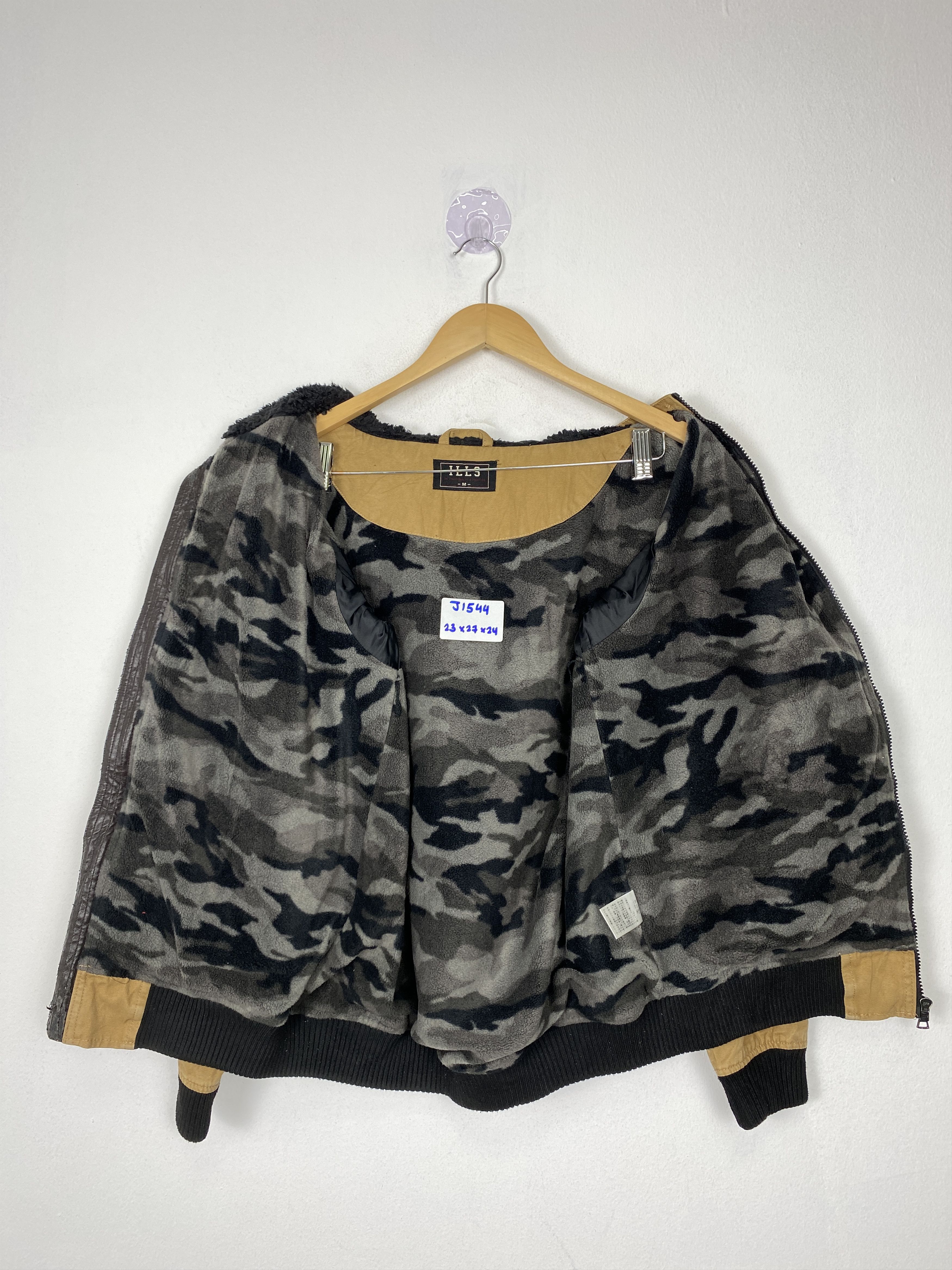 Japanese Brand Vintage ILLS Hoodie Camo Fleece Lining Jacket J1544 Size US S / EU 44-46 / 1 - 9 Thumbnail