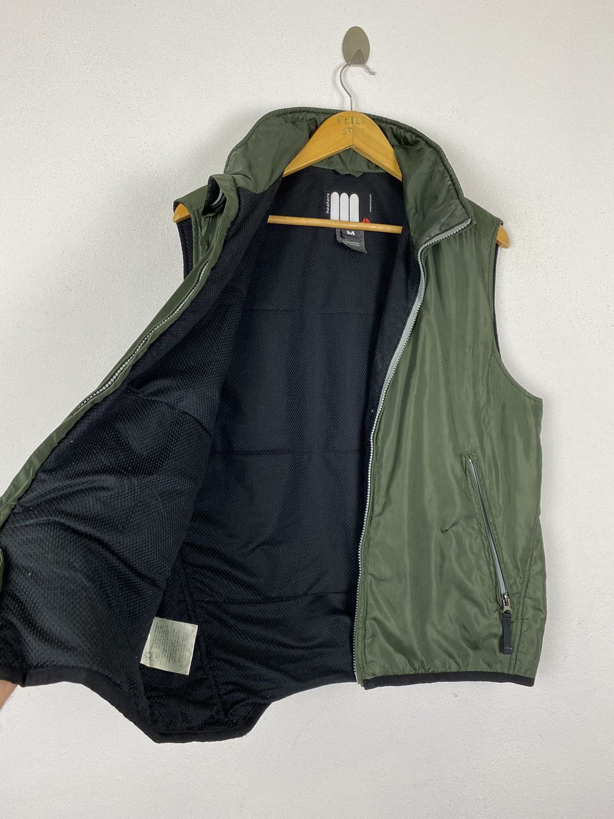 Burton BURTON HEATERS SPORTWEAR VEST Size US M / EU 48-50 / 2 - 4 Thumbnail