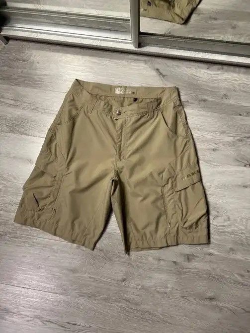 Oakley Vintage Oakley cargo shorts size 36 Size US 36 / EU 52 - 1 Thumbnail
