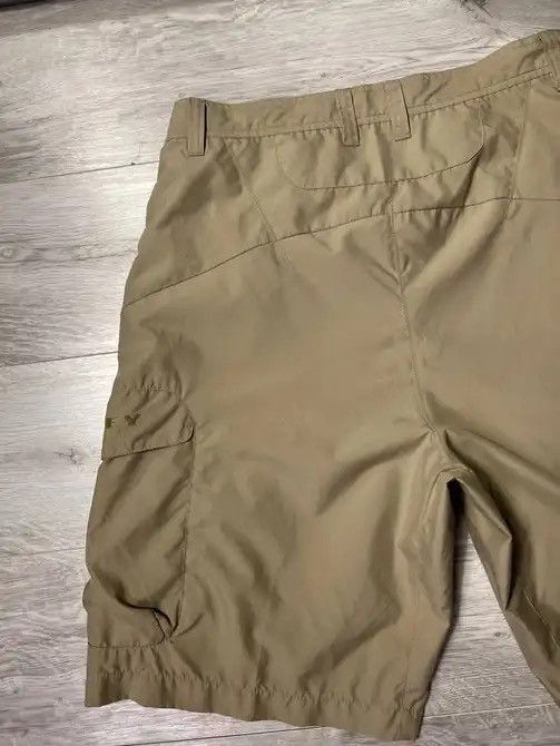 Oakley Vintage Oakley cargo shorts size 36 Size US 36 / EU 52 - 10 Thumbnail
