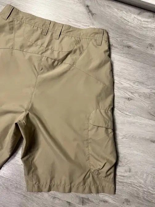 Oakley Vintage Oakley cargo shorts size 36 Size US 36 / EU 52 - 9 Thumbnail