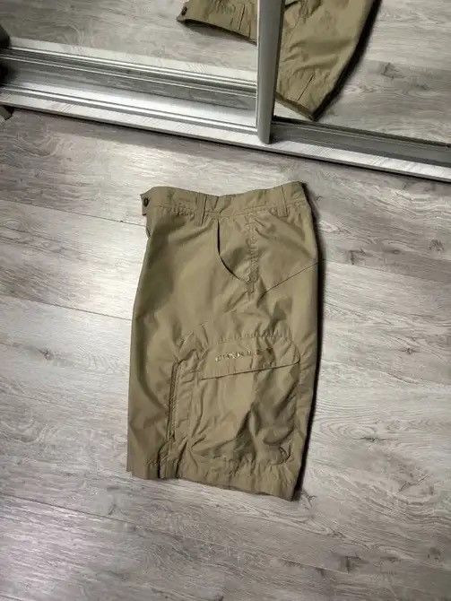 Oakley Vintage Oakley cargo shorts size 36 Size US 36 / EU 52 - 11 Thumbnail