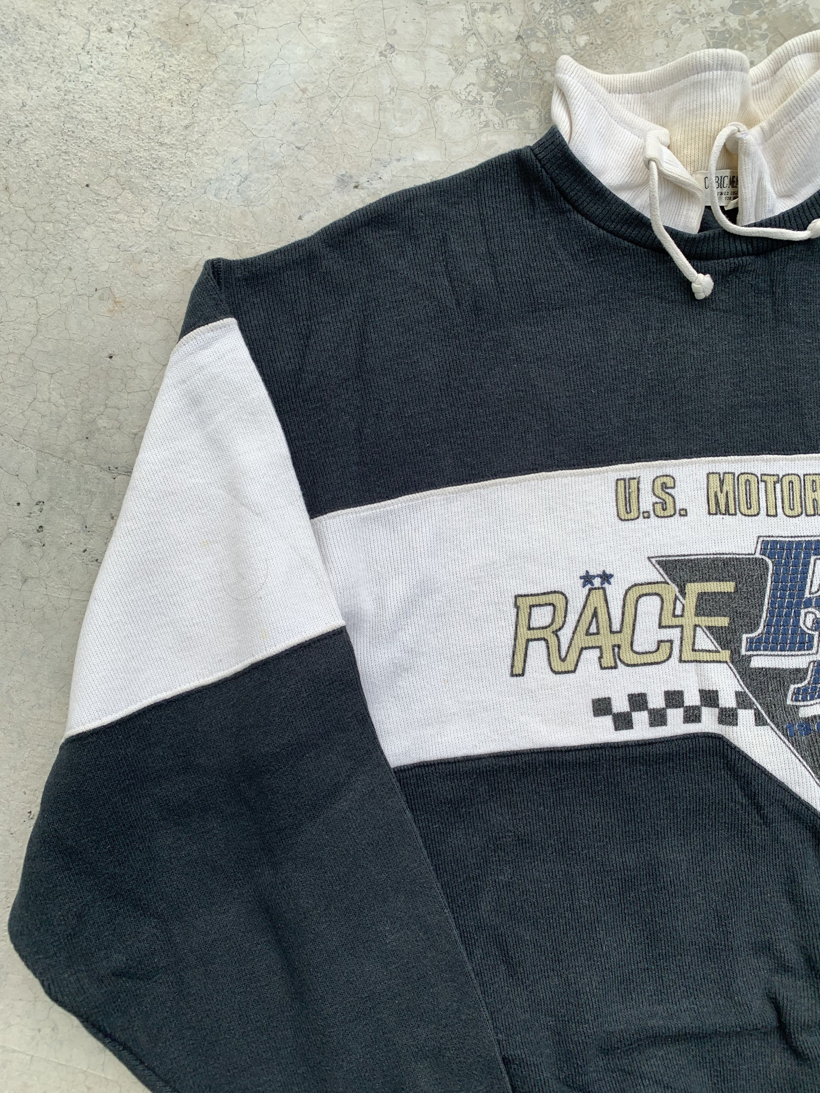 Japanese Brand Vintage Cubic US Motorsports F1 Race Team Logo Sweatshirt Size US M / EU 48-50 / 2 - 4 Thumbnail