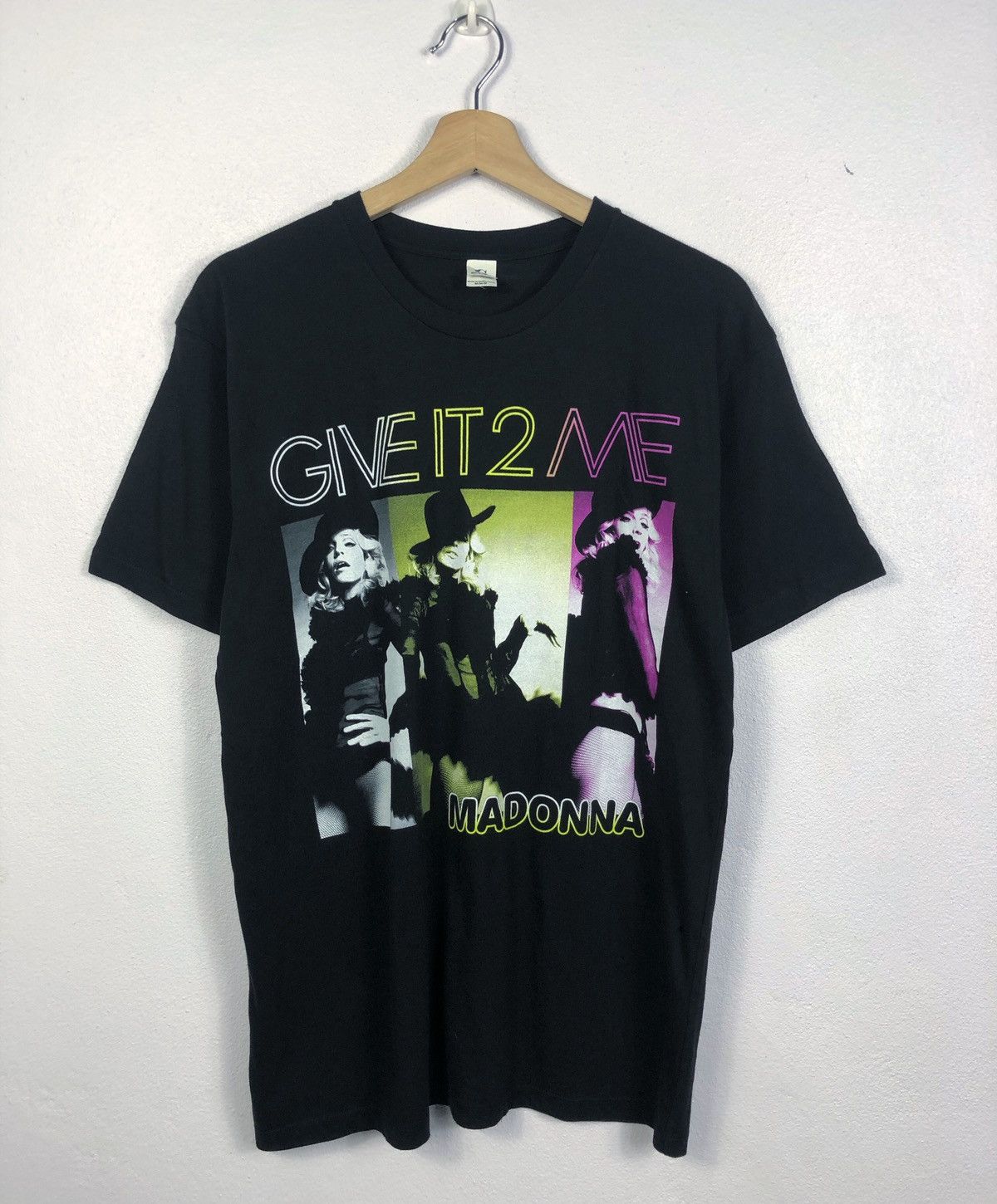 Band Tees Rare Bootleg Madonna Give It 2 Me 2008 Tour Tee Size US M / EU 48-50 / 2 - 1 Thumbnail