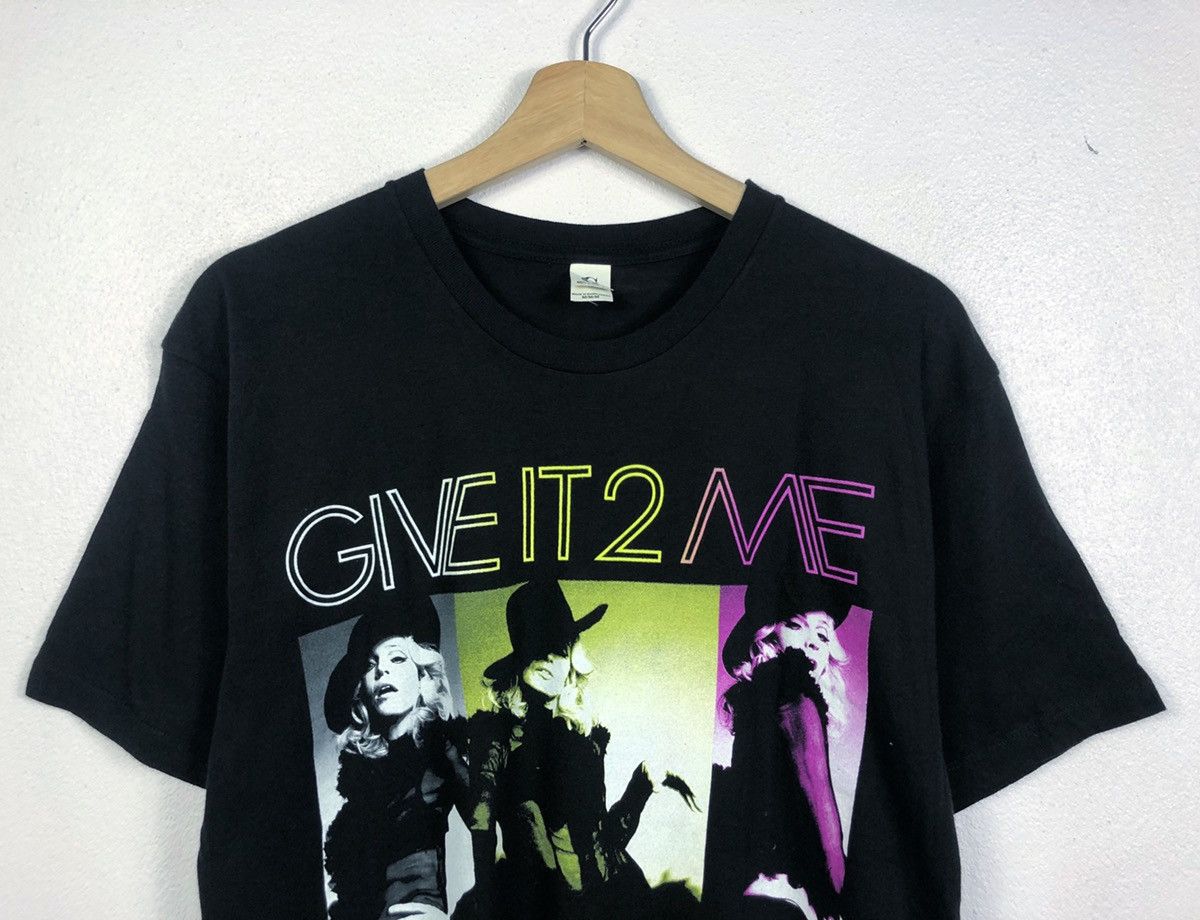 Band Tees Rare Bootleg Madonna Give It 2 Me 2008 Tour Tee Size US M / EU 48-50 / 2 - 2 Thumbnail