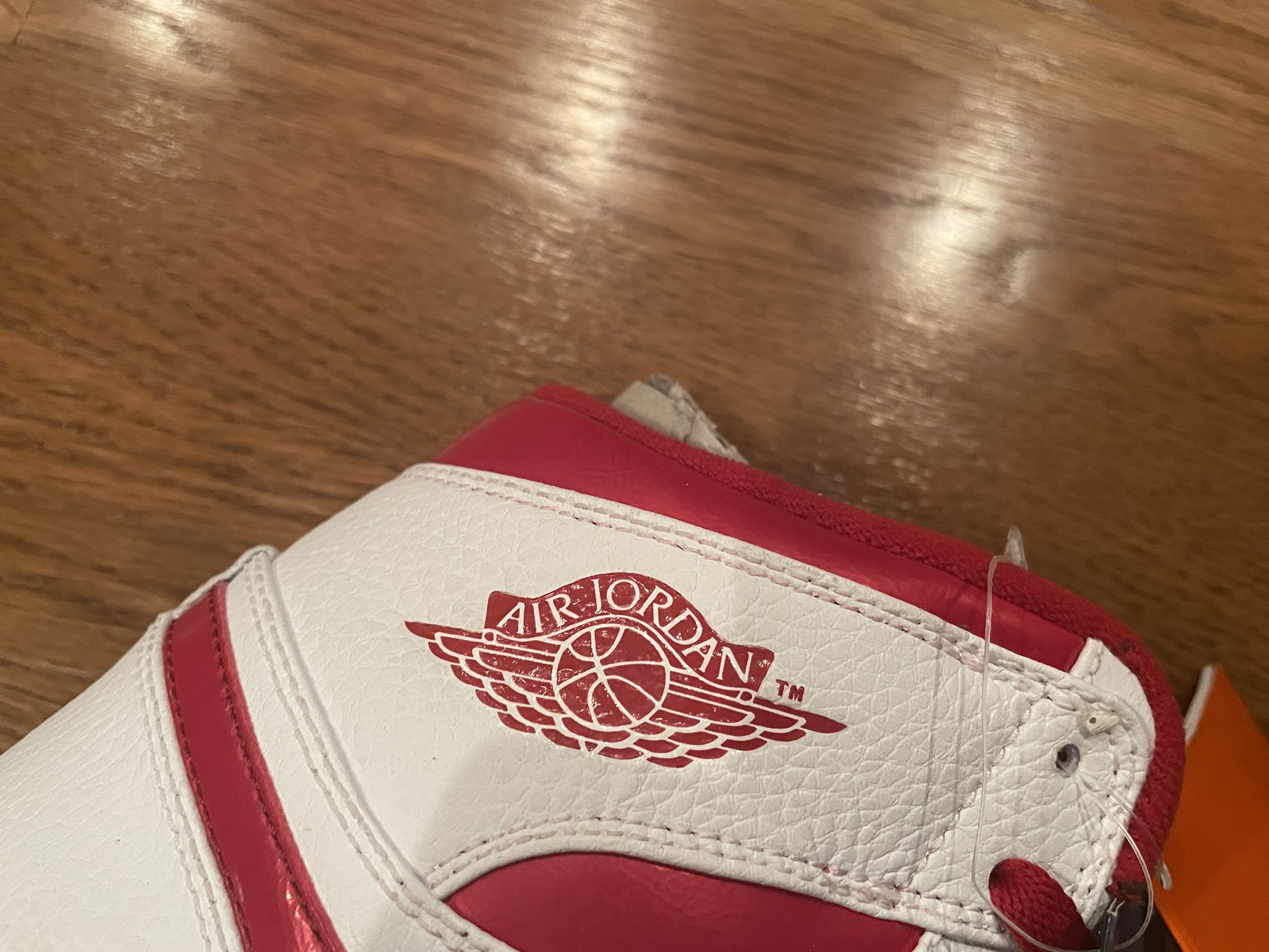 Jordan Brand 12 '09 Air Jordan 1 High Metallic Red Do The Right Thing OG Size US 12 / EU 45 - 7 Thumbnail