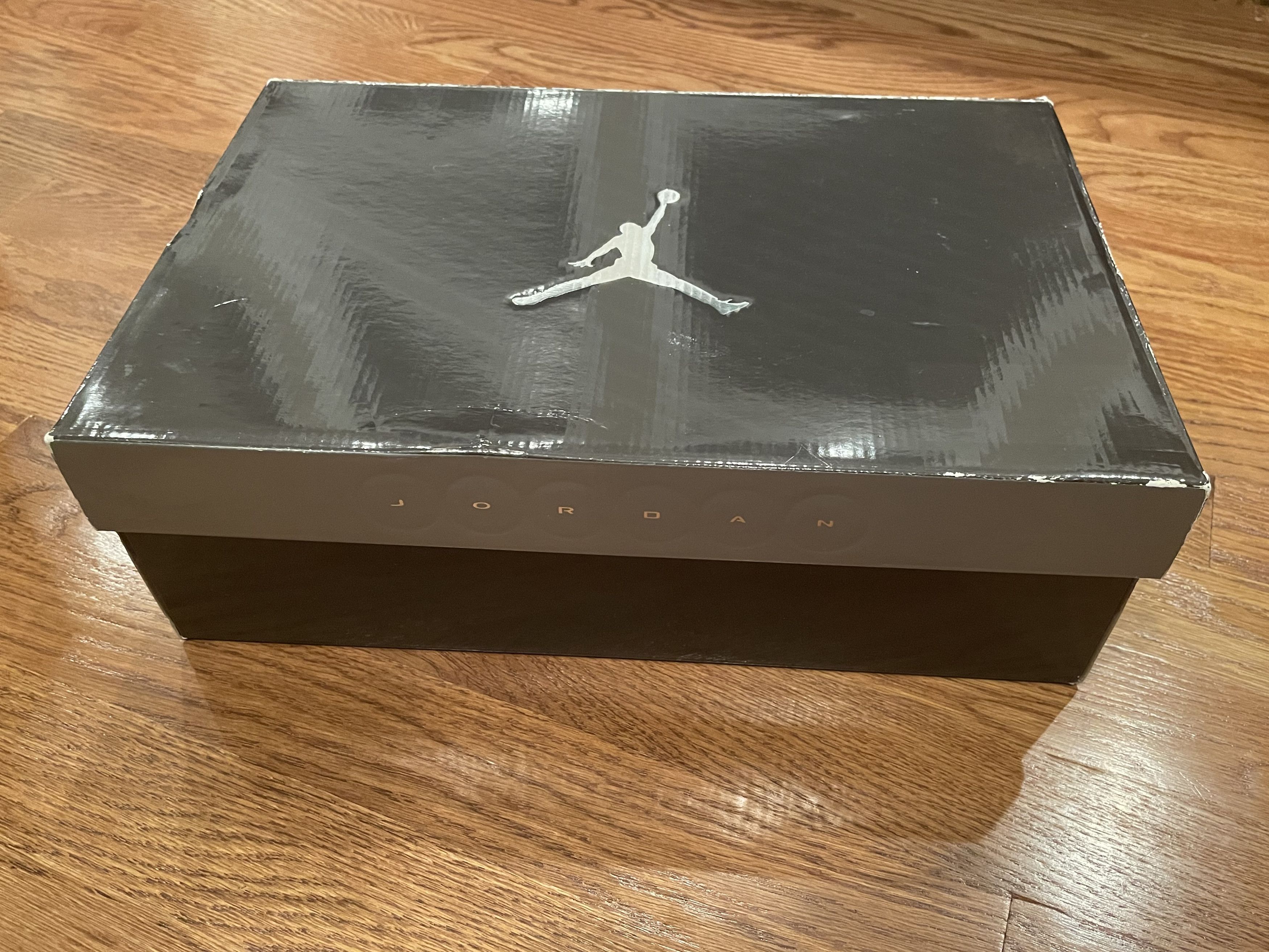 Jordan Brand 12 '09 Air Jordan 1 High Metallic Red Do The Right Thing OG Size US 12 / EU 45 - 5 Thumbnail