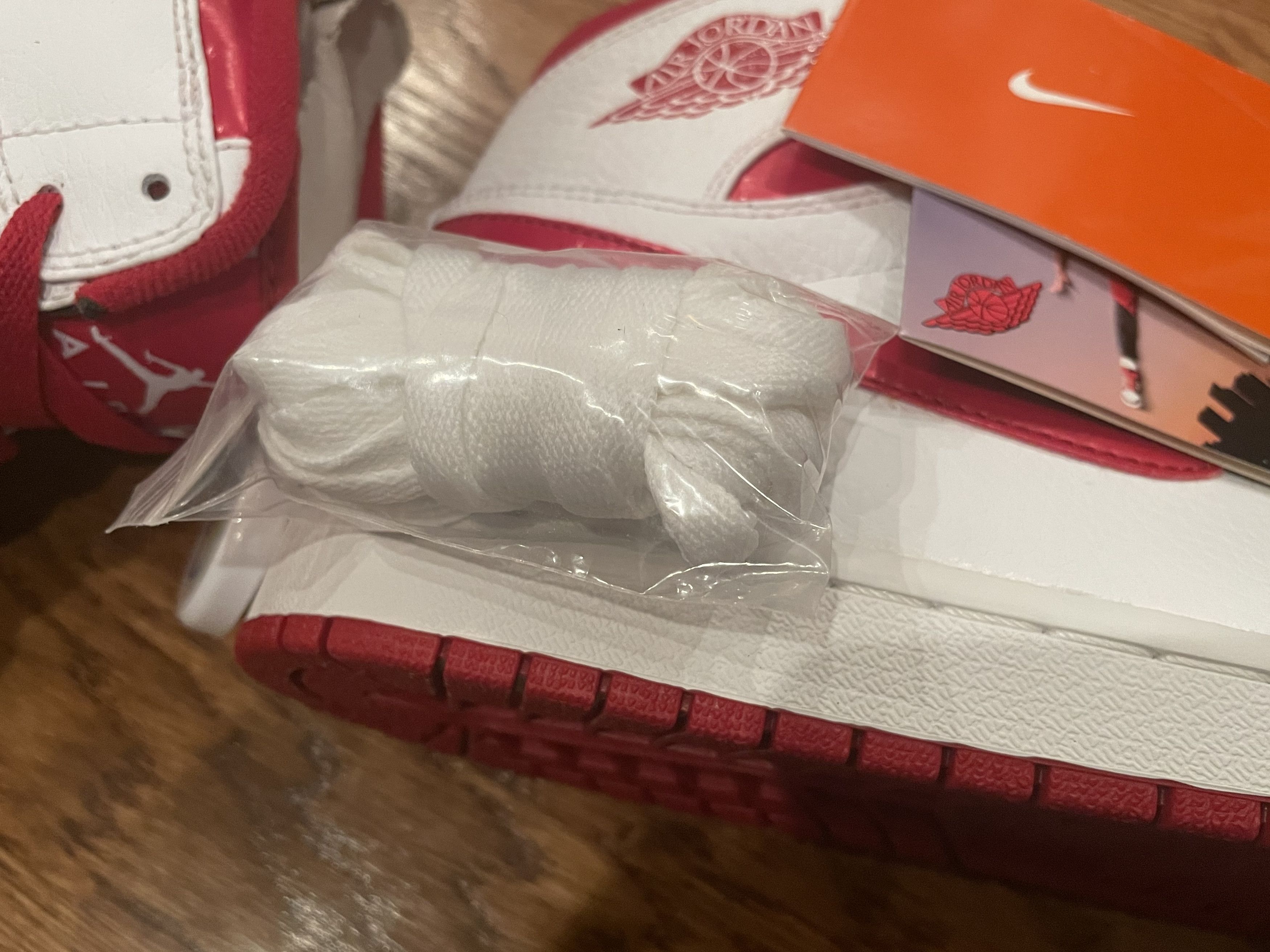 Jordan Brand 12 '09 Air Jordan 1 High Metallic Red Do The Right Thing OG Size US 12 / EU 45 - 14 Thumbnail