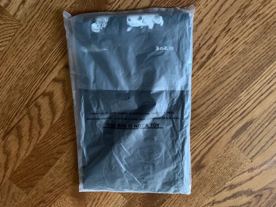 Daniel Arsham × Pokemon × Uniqlo Large Black Daniel Arsham UT Short Sleeve Graphic Tee Shirt Size US L / EU 52-54 / 3 - 4 Thumbnail