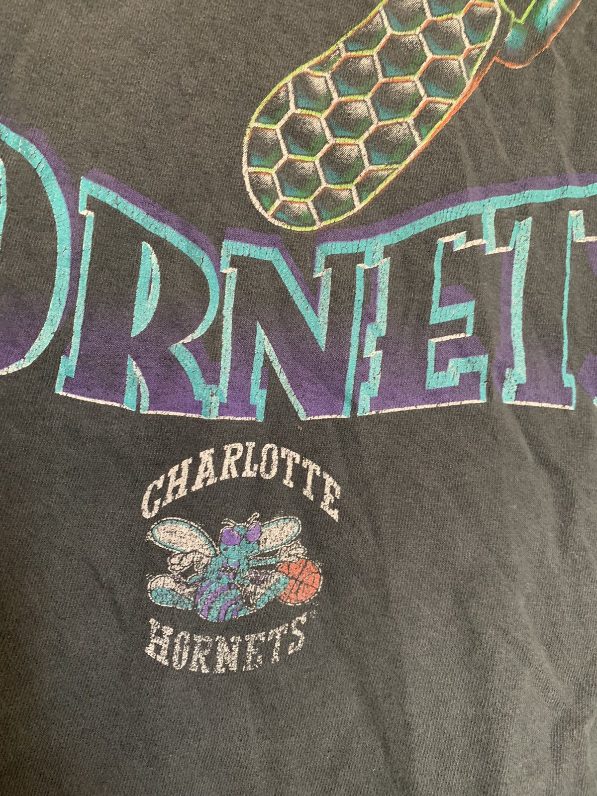 NBA × Vintage 1993 Charlotte Hornets Rare NBA vintage made in usa tee Size US XXL / EU 58 / 5 - 10 Thumbnail