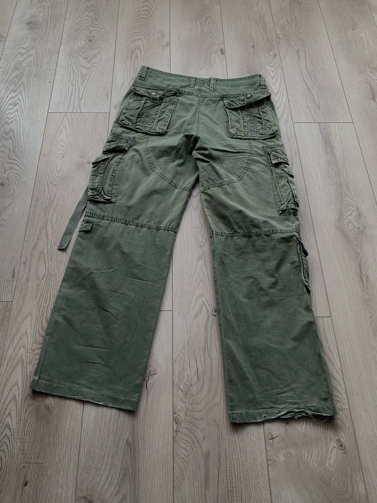 Japanese Brand × Vintage Just design vintage military bondage japanese cargo pants Size US 34 / EU 50 - 13 Thumbnail