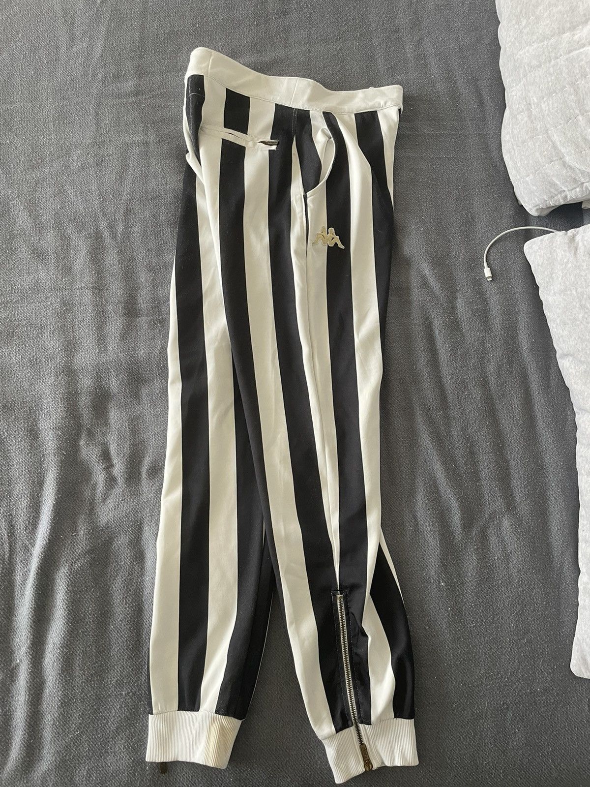 Vintage KAPPA KONTROLL BLACK & WHiTE STRiPED TRACK PANTS BEETLEJUiCE Size 30" / US 8 / IT 44 - 2 Thumbnail