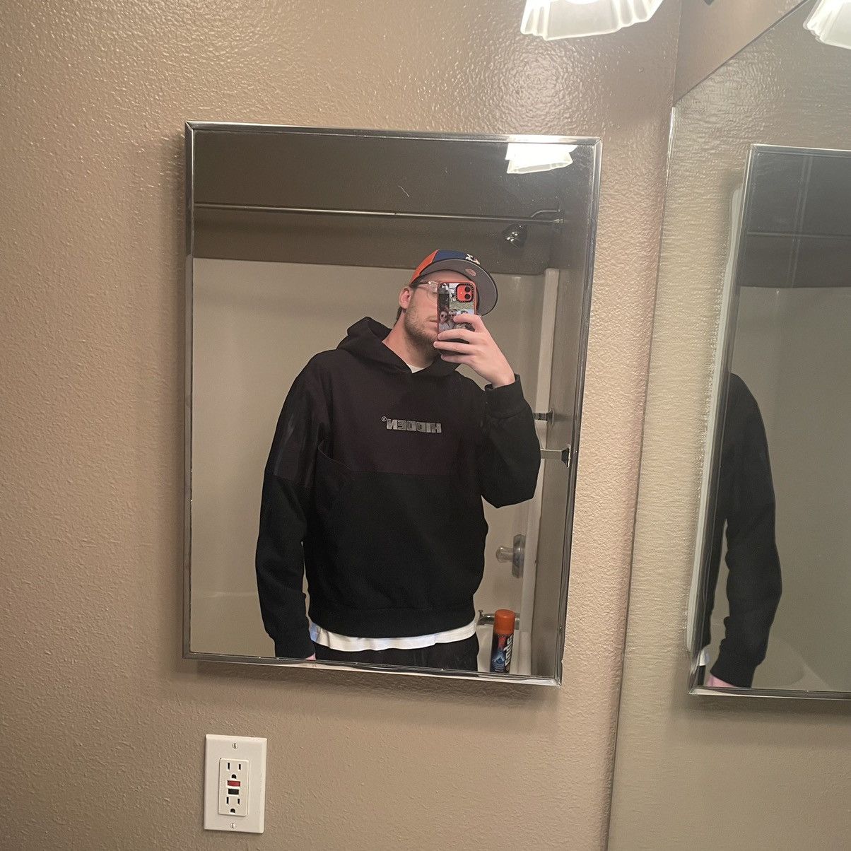 Hidden Characters 1/1 TEST SAMPLE HENNESSEY HOODiE COTTON TWiLL CONTRAST SRANK Size US L / EU 52-54 / 3 - 19 Thumbnail