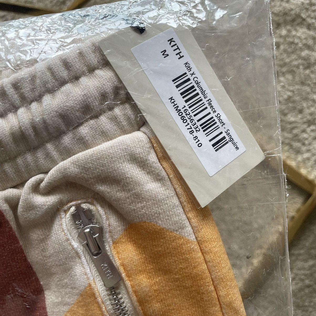 Columbia × Kith 2022 Sonora Desert Sanguine Cotton Fleece Shorts Sweatshorts Size US 32 / EU 48 - 8 Thumbnail