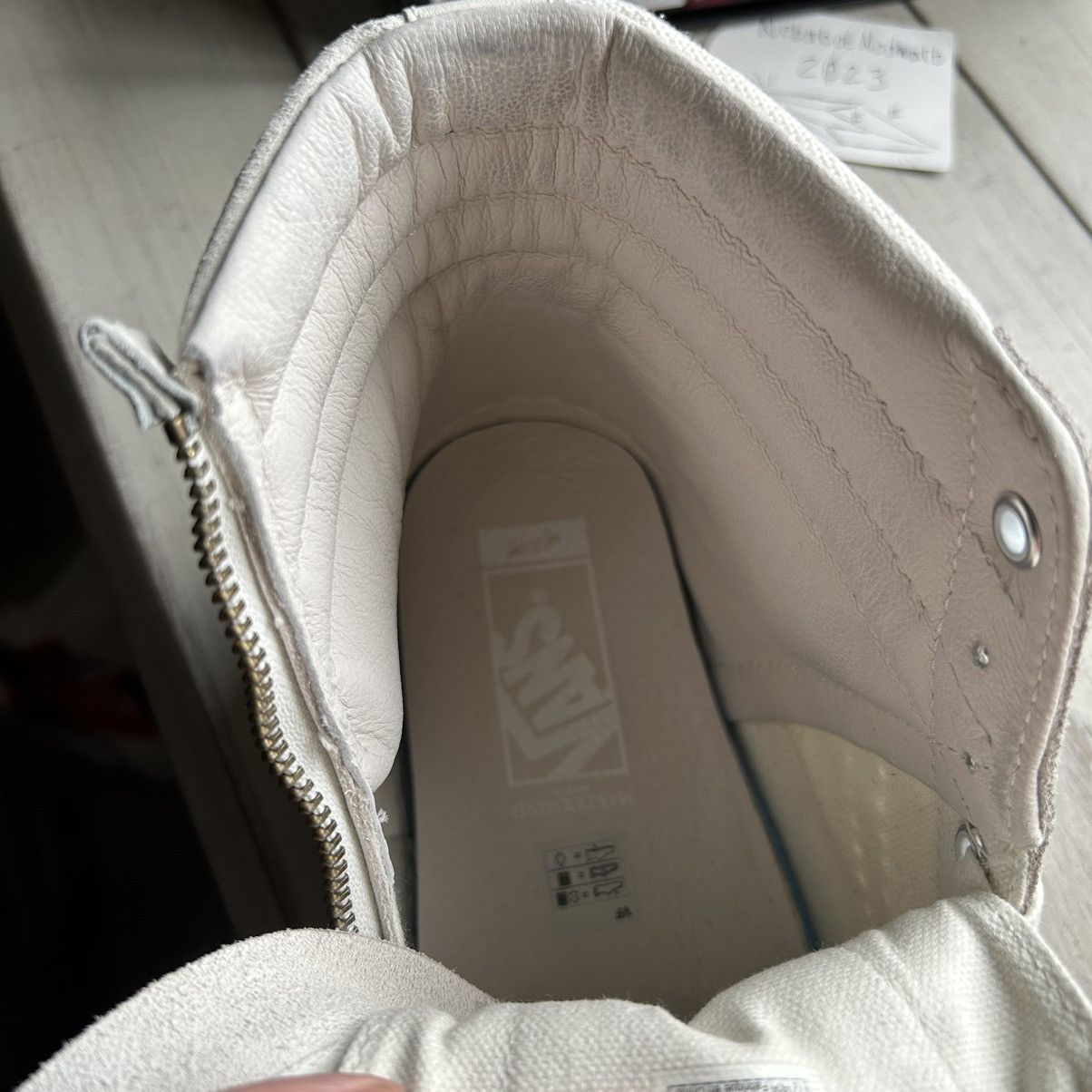 END. VANS MASTERMiND WORLD SK8 Hi CAP LX LEATHER ZiP VN0A3TKM2561 Size US 10 / EU 43 - 9 Thumbnail