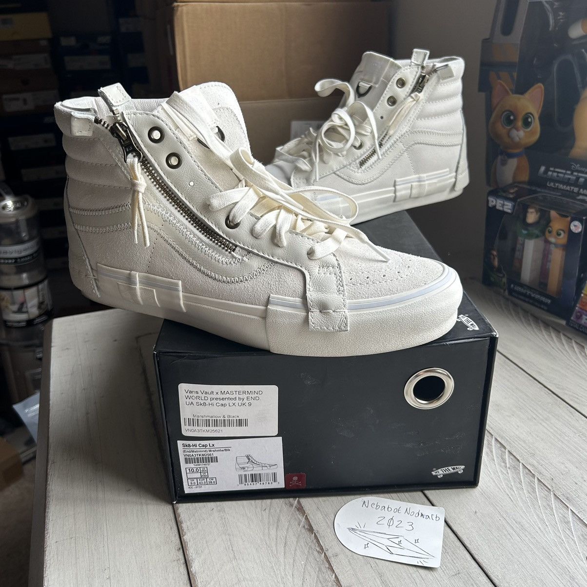 END. VANS MASTERMiND WORLD SK8 Hi CAP LX LEATHER ZiP VN0A3TKM2561 Size US 10 / EU 43 - 3 Thumbnail