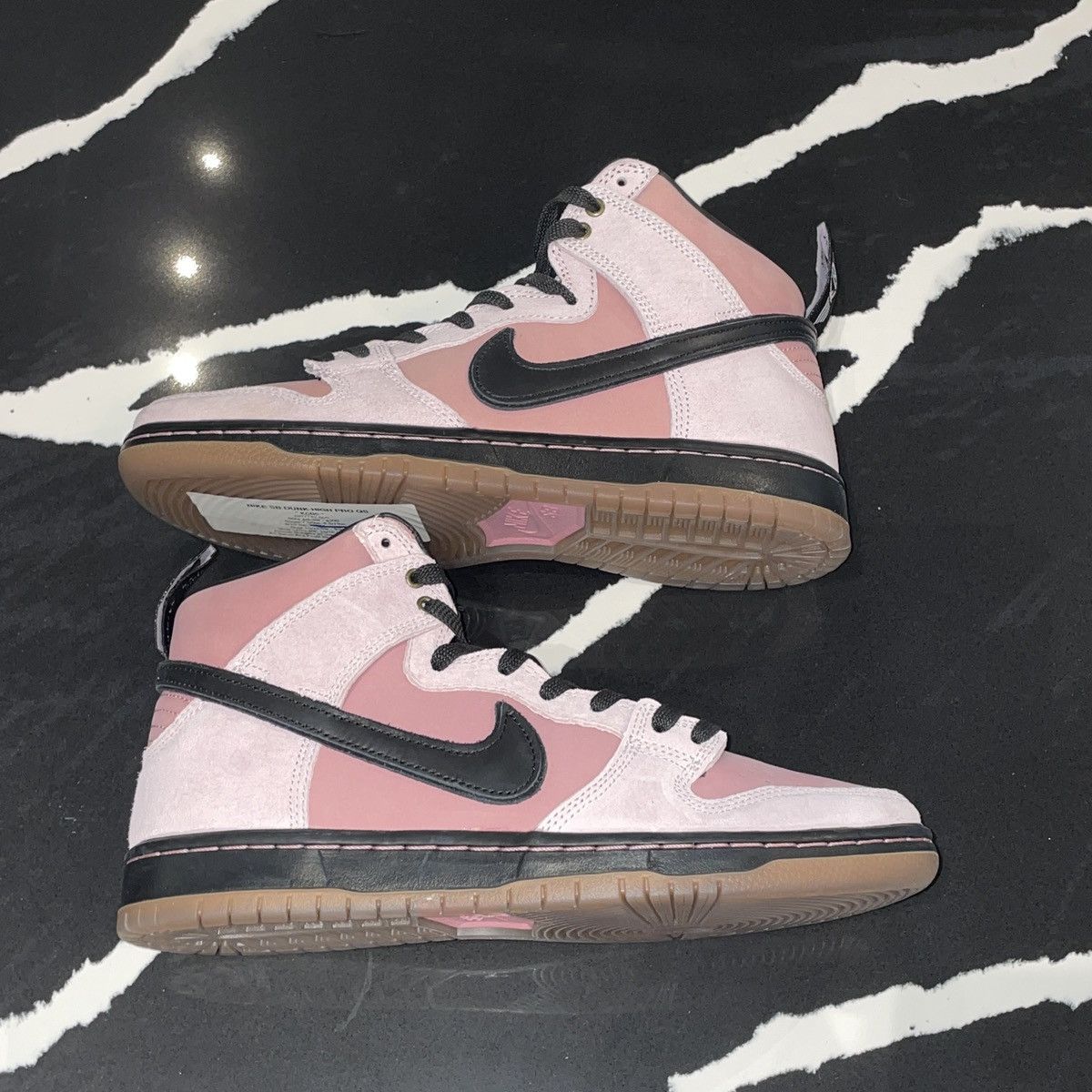 Nike Nike SB Dunk High Premium QS KCDC DH7742 600 - Size 10.5 Size US 10.5 / EU 43-44 - 11 Thumbnail