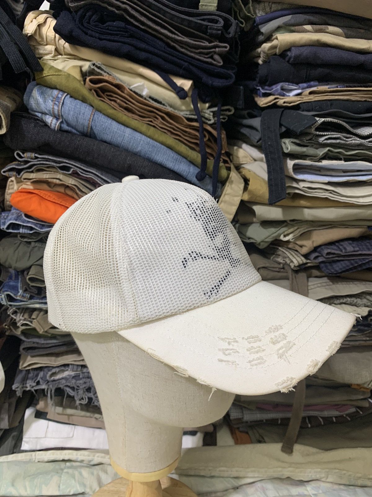 Seditionaries Trucker hat reproduct NYC skull design distressed hat Size ONE SIZE - 10 Thumbnail