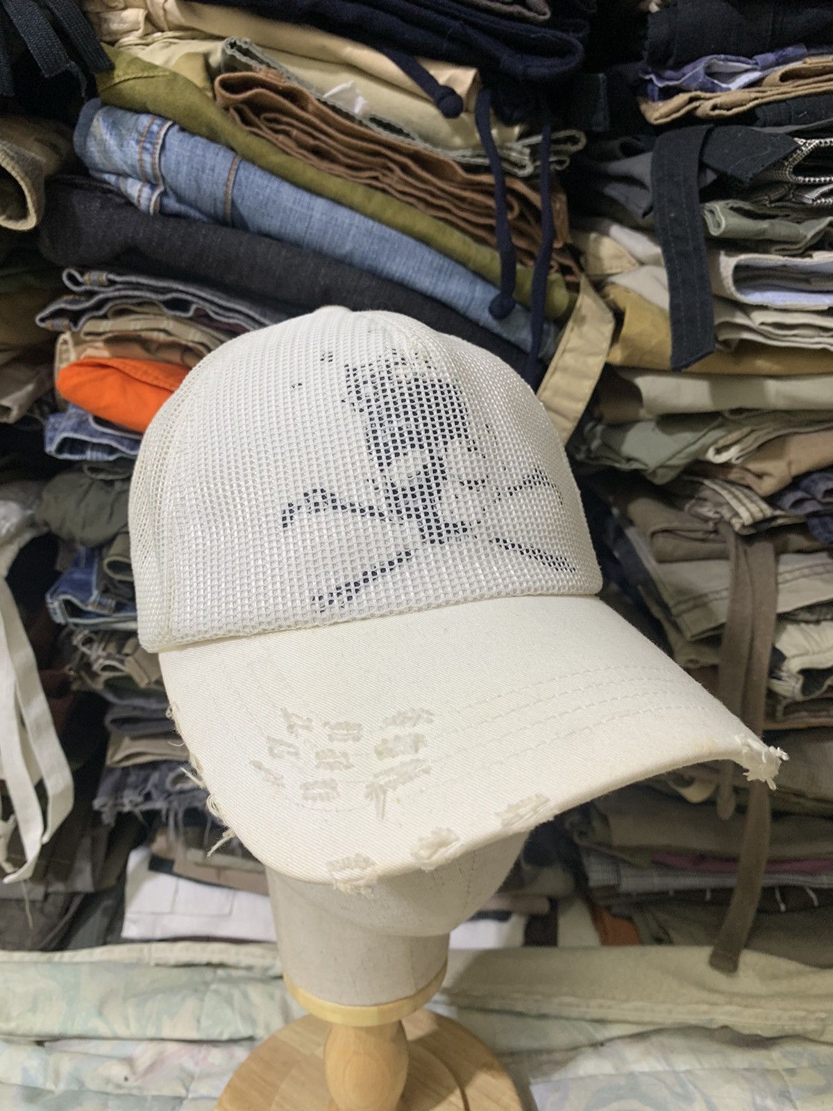Seditionaries Trucker hat reproduct NYC skull design distressed hat Size ONE SIZE - 3 Thumbnail