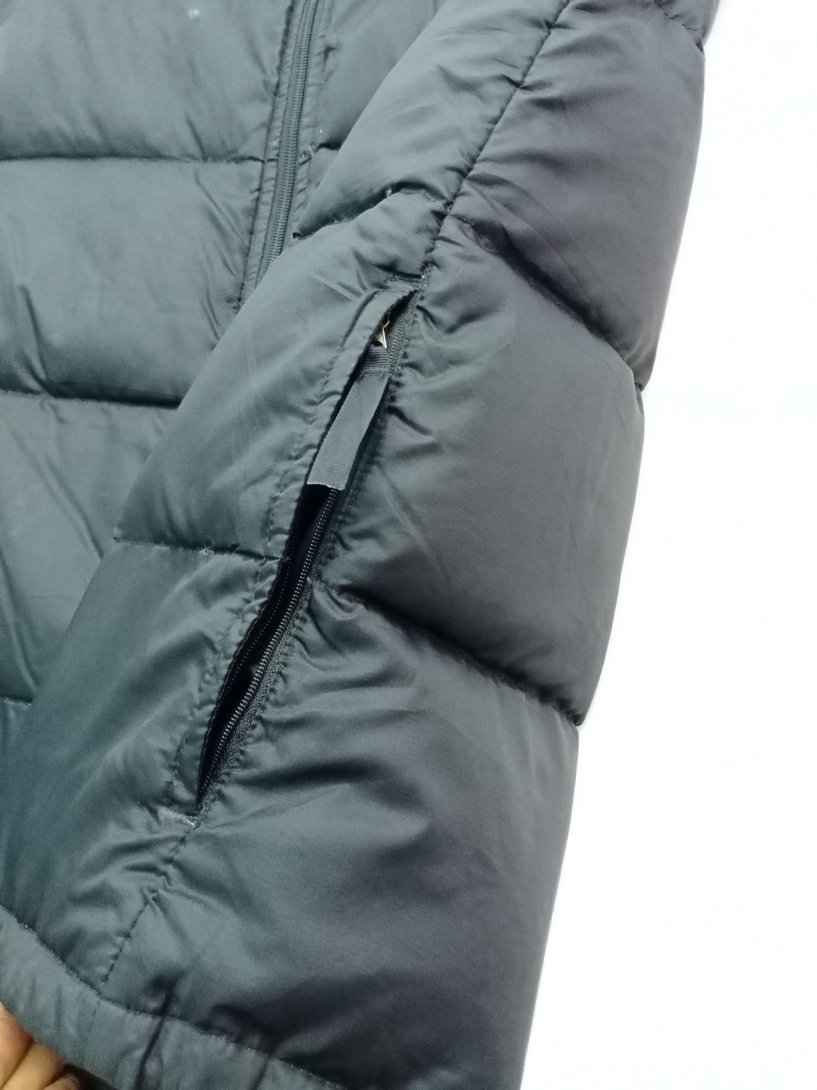 Nike ACG × Vintage Vintage Nike ACG Small Logo Spell out Puffer Vest Size 38L - 6 Thumbnail