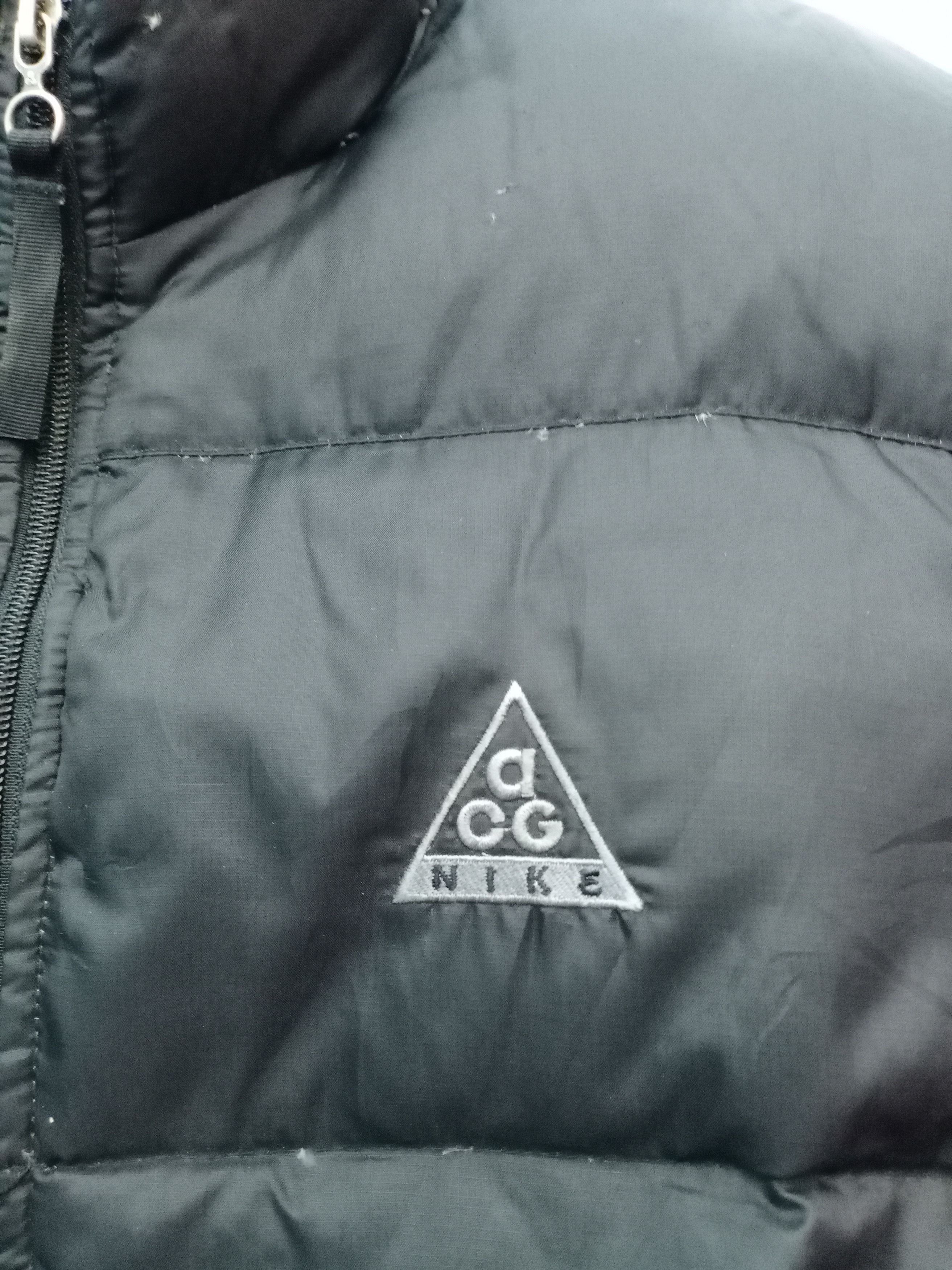 Nike ACG × Vintage Vintage Nike ACG Small Logo Spell out Puffer Vest Size 38L - 8 Thumbnail