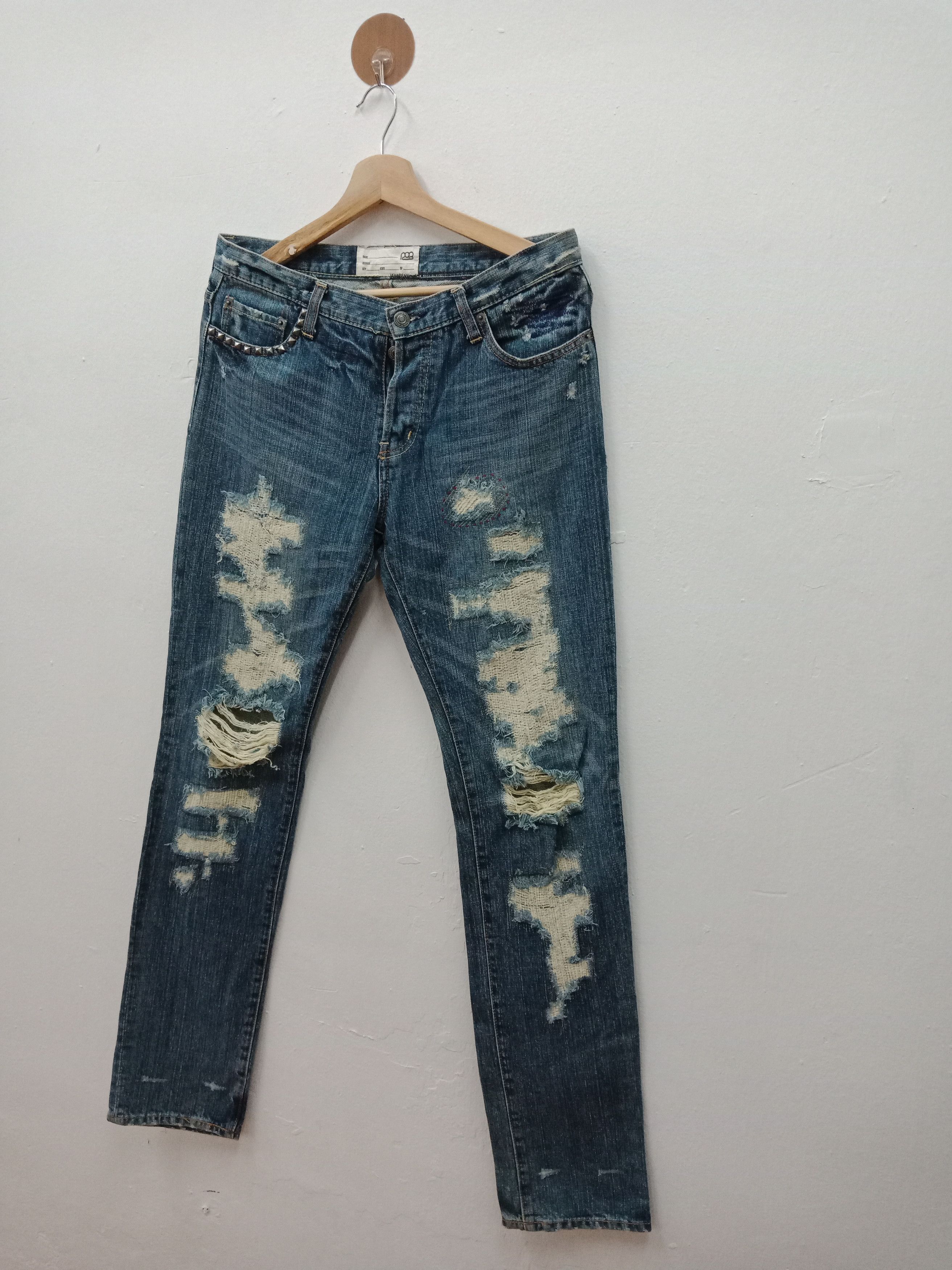 In The Attic Rob Distressed Shredded Studded Inspired By Undercover Size US 31 - 3 Thumbnail