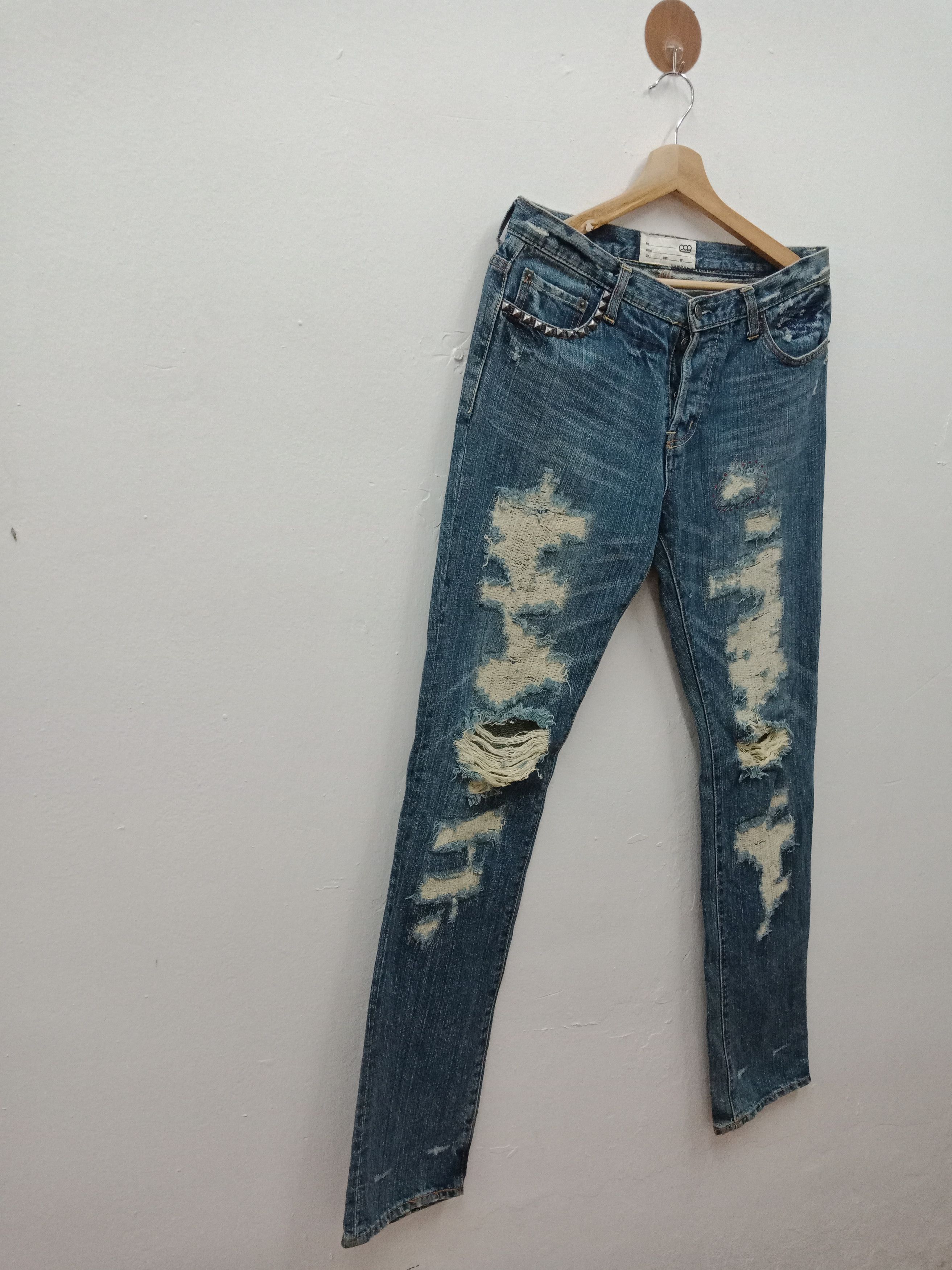 In The Attic Rob Distressed Shredded Studded Inspired By Undercover Size US 31 - 4 Thumbnail