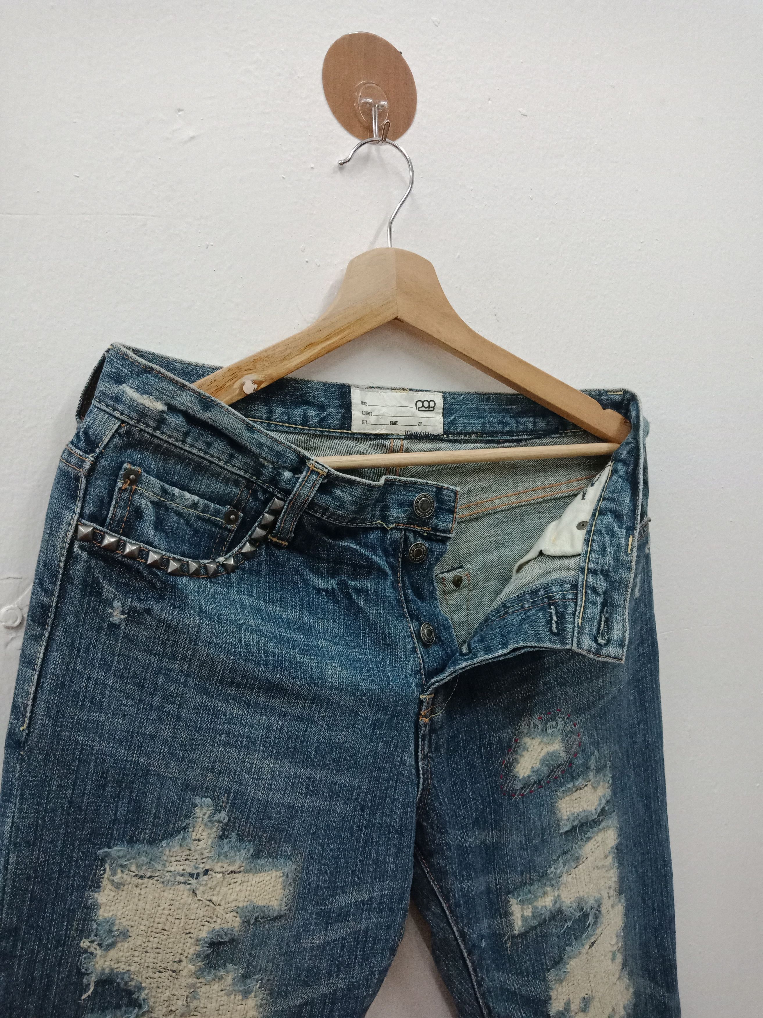 In The Attic Rob Distressed Shredded Studded Inspired By Undercover Size US 31 - 9 Thumbnail