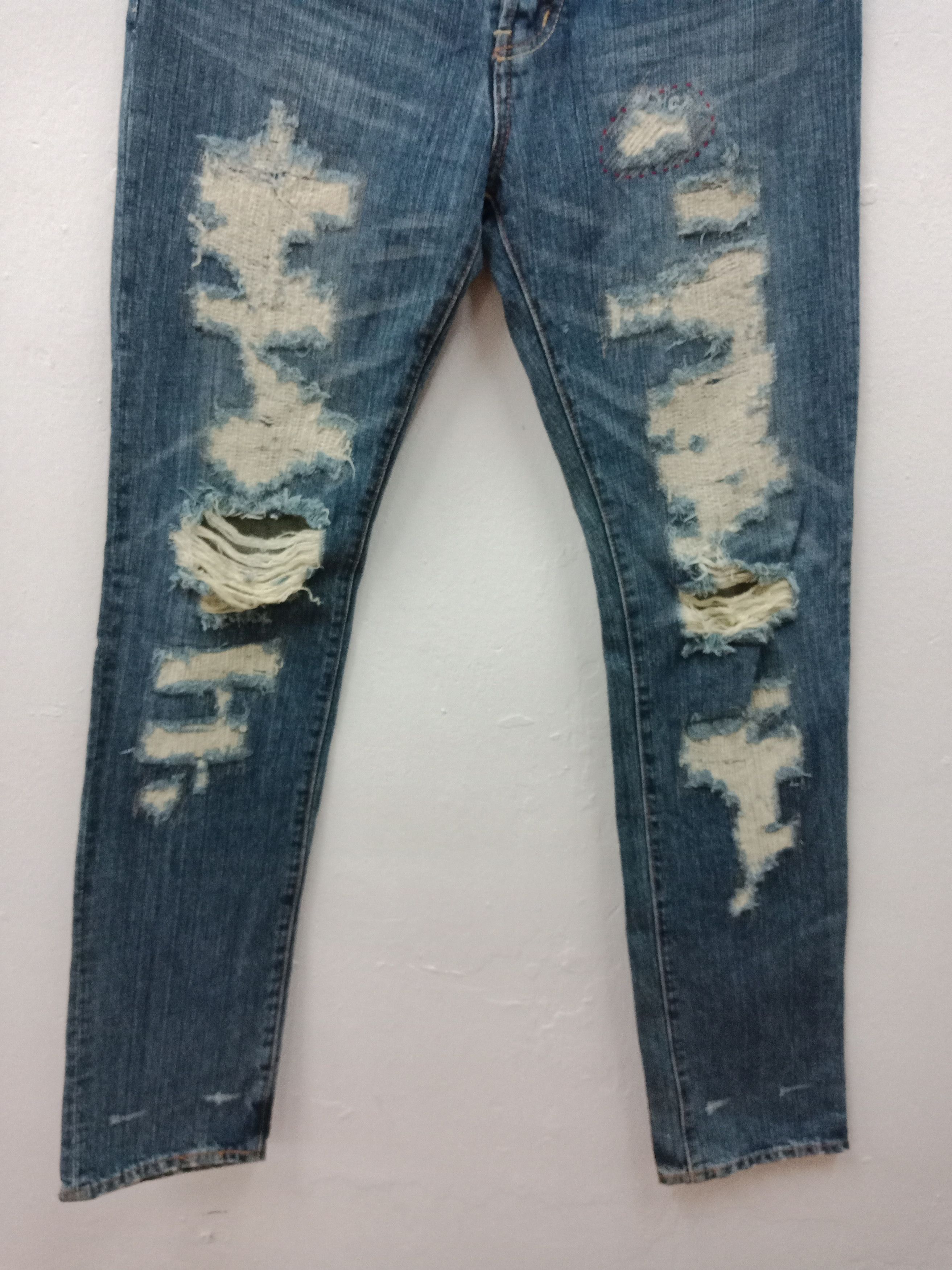 In The Attic Rob Distressed Shredded Studded Inspired By Undercover Size US 31 - 5 Thumbnail
